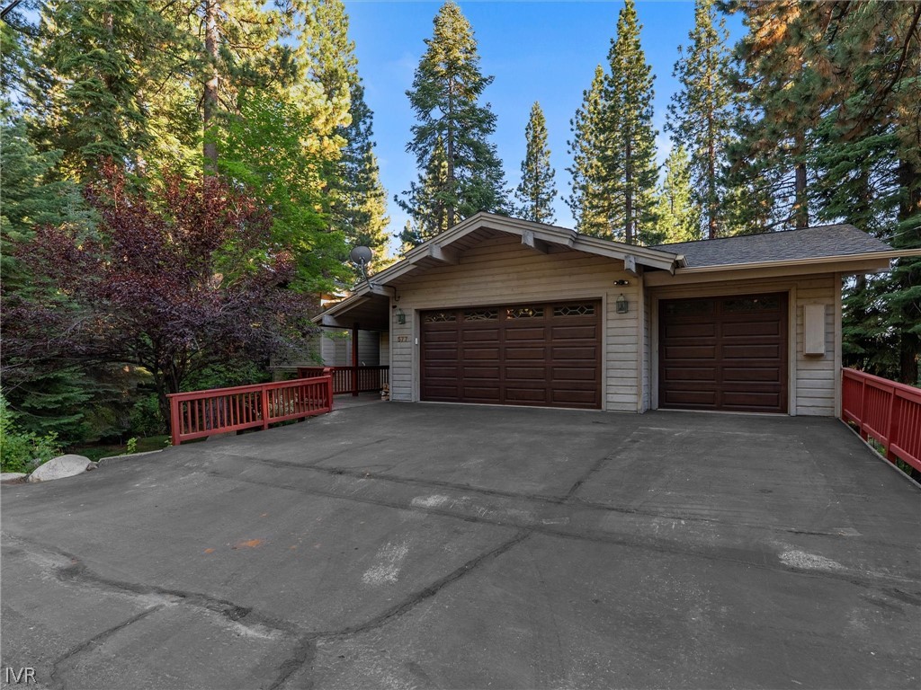 577 Silvertip Drive