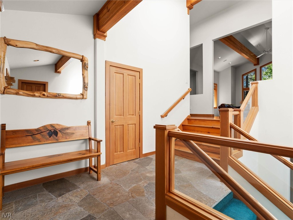 577 Silvertip Drive