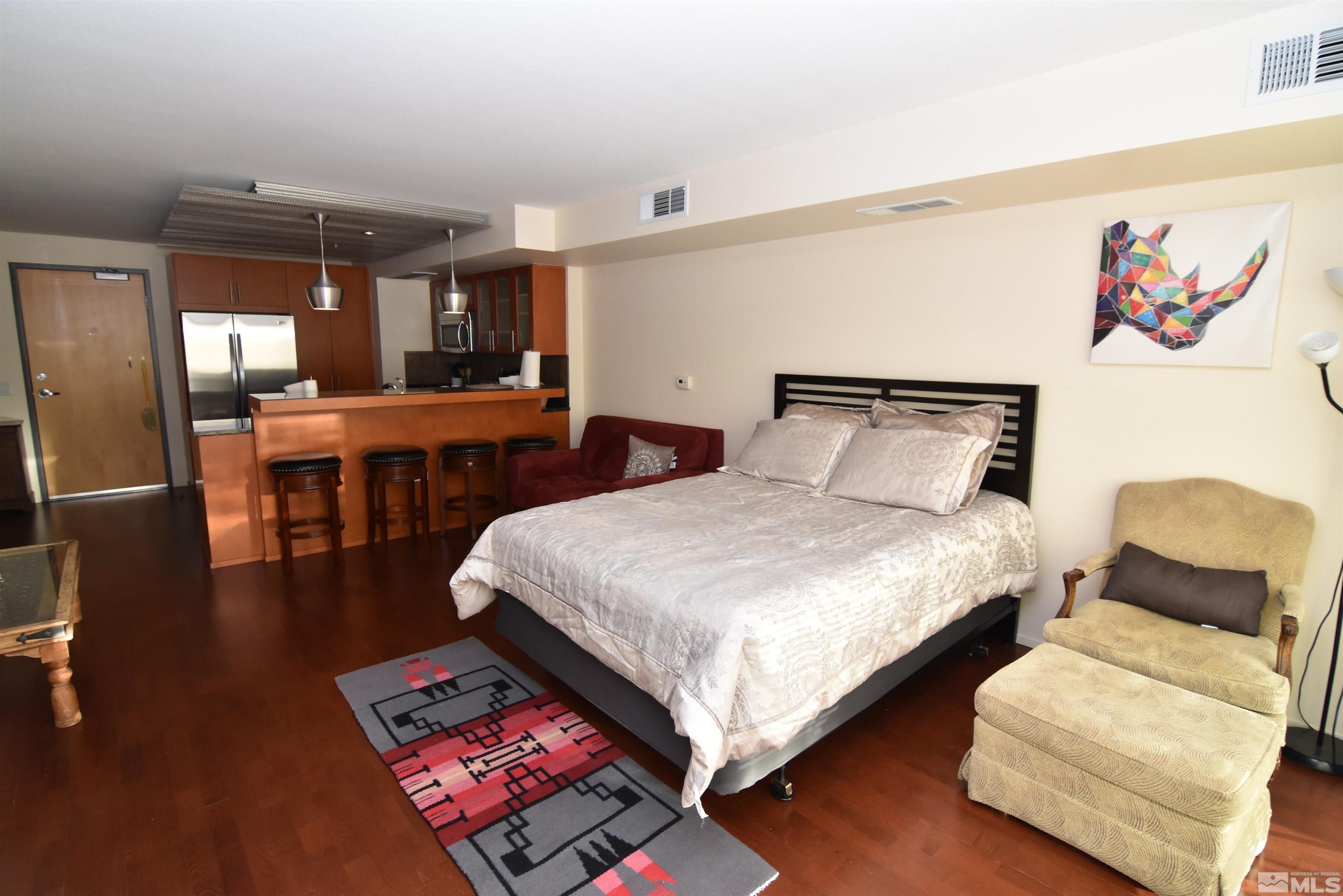 255 N Sierra Street, 2002