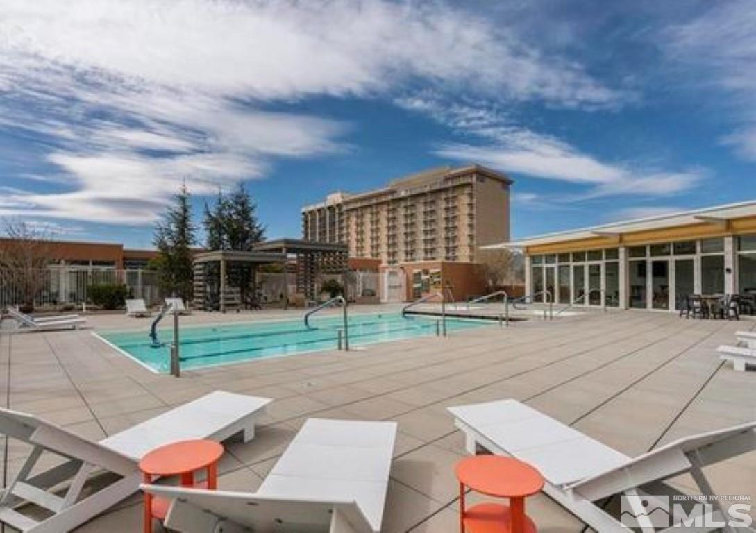 255 N Sierra Street, 2002