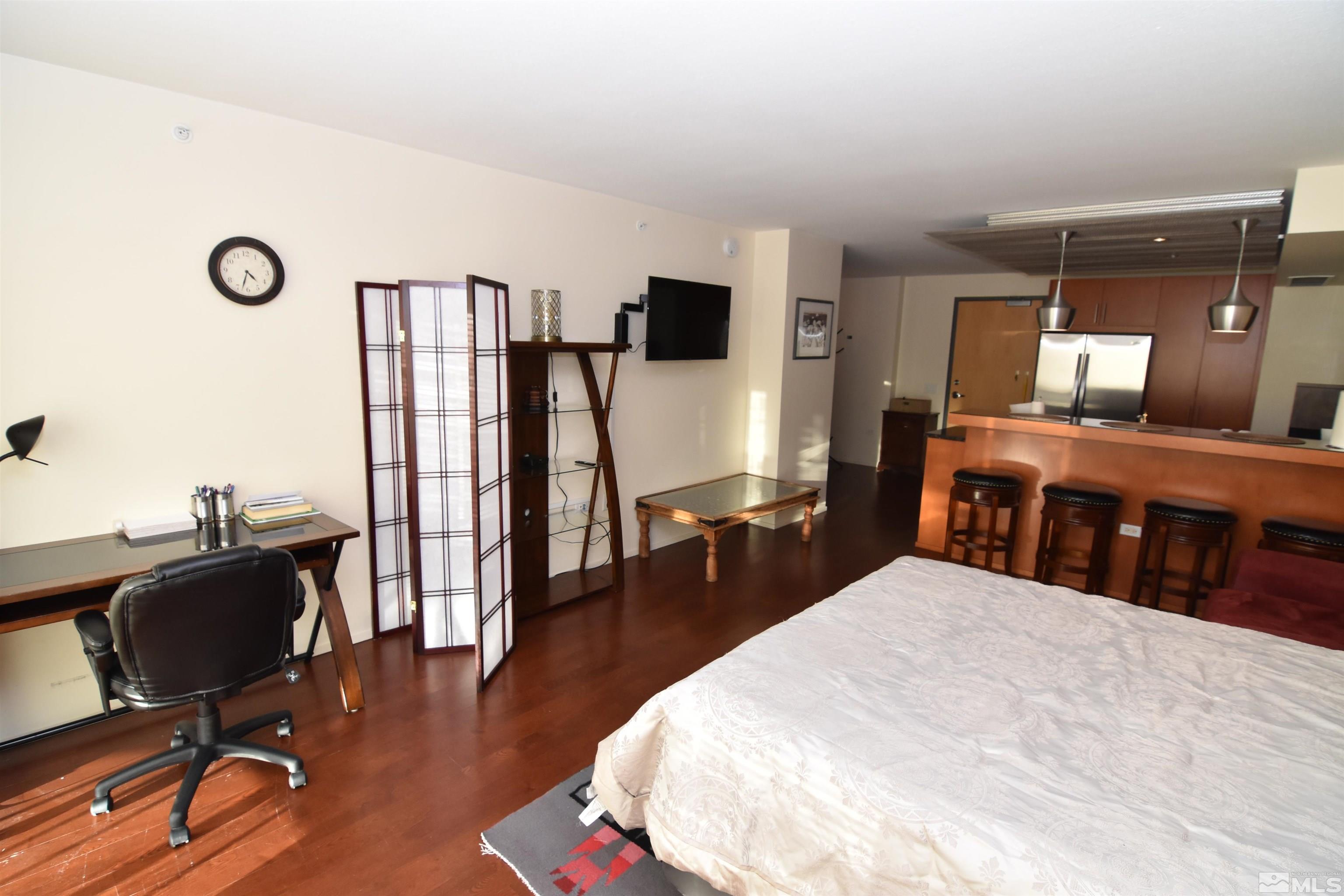 255 N Sierra Street, 2002