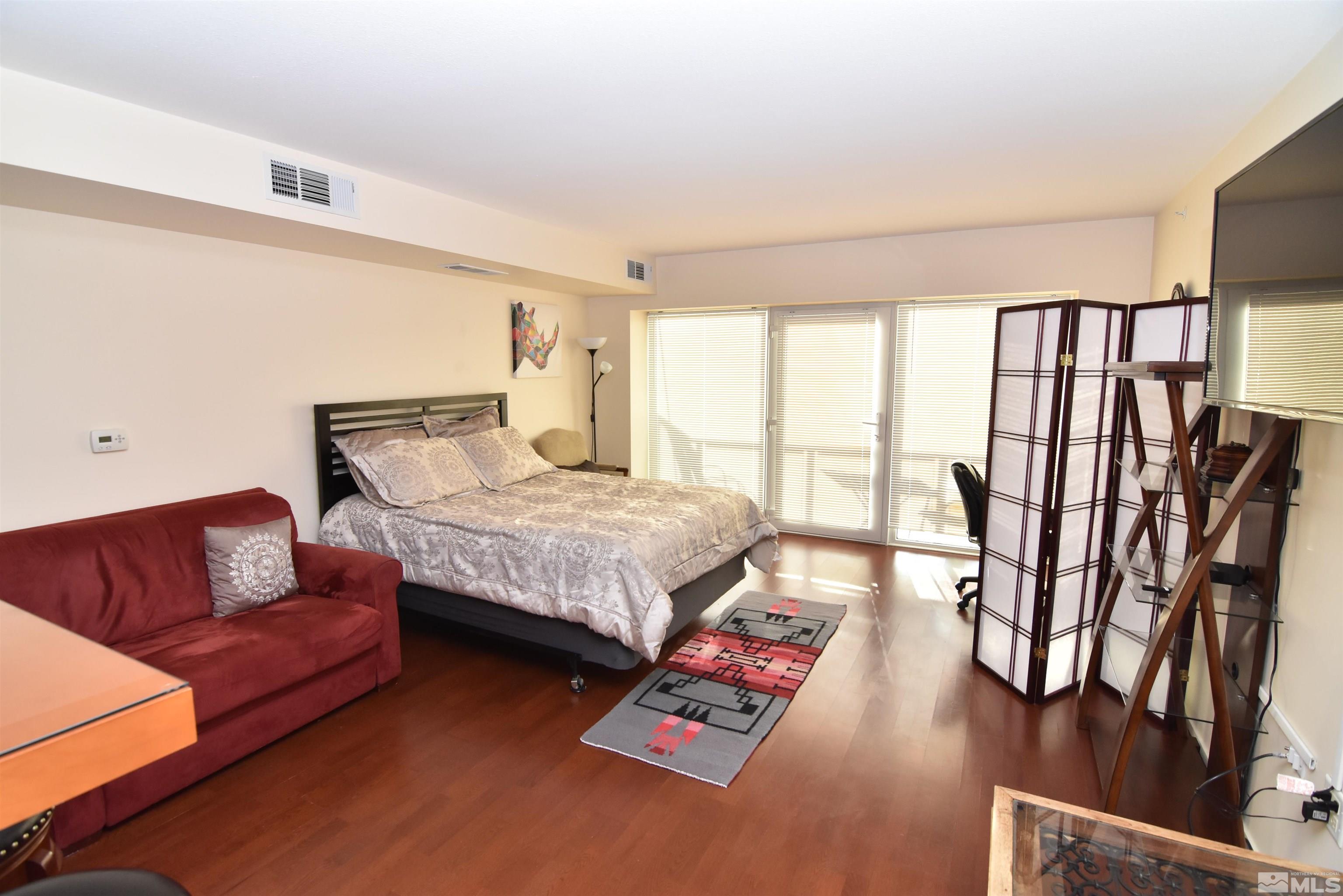 255 N Sierra Street, 2002