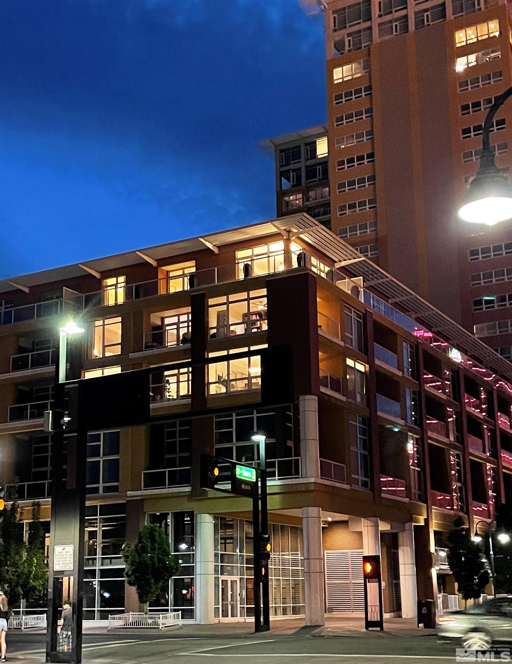 255 N Sierra Street, 404