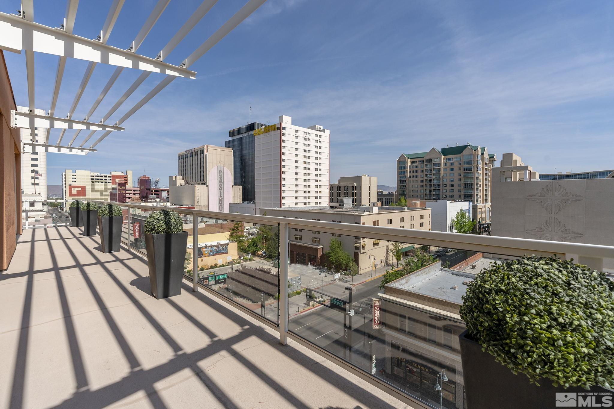 255 N Sierra Street, 404