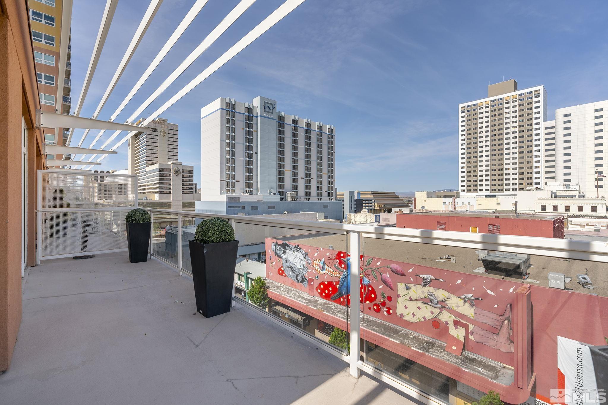 255 N Sierra Street, 404