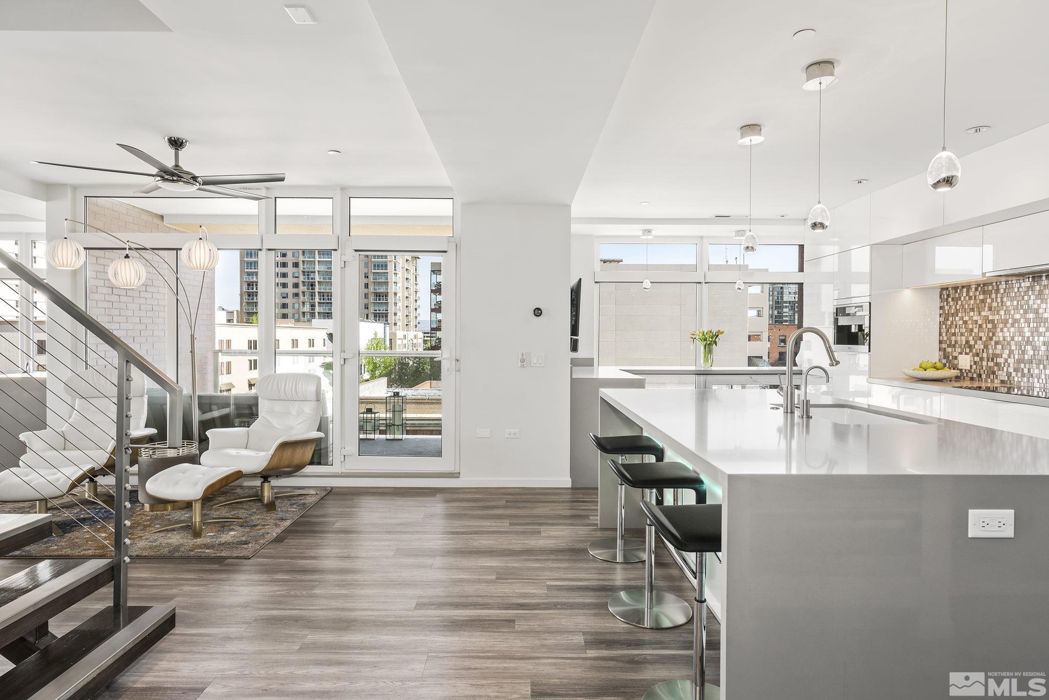 255 N Sierra Street, 404