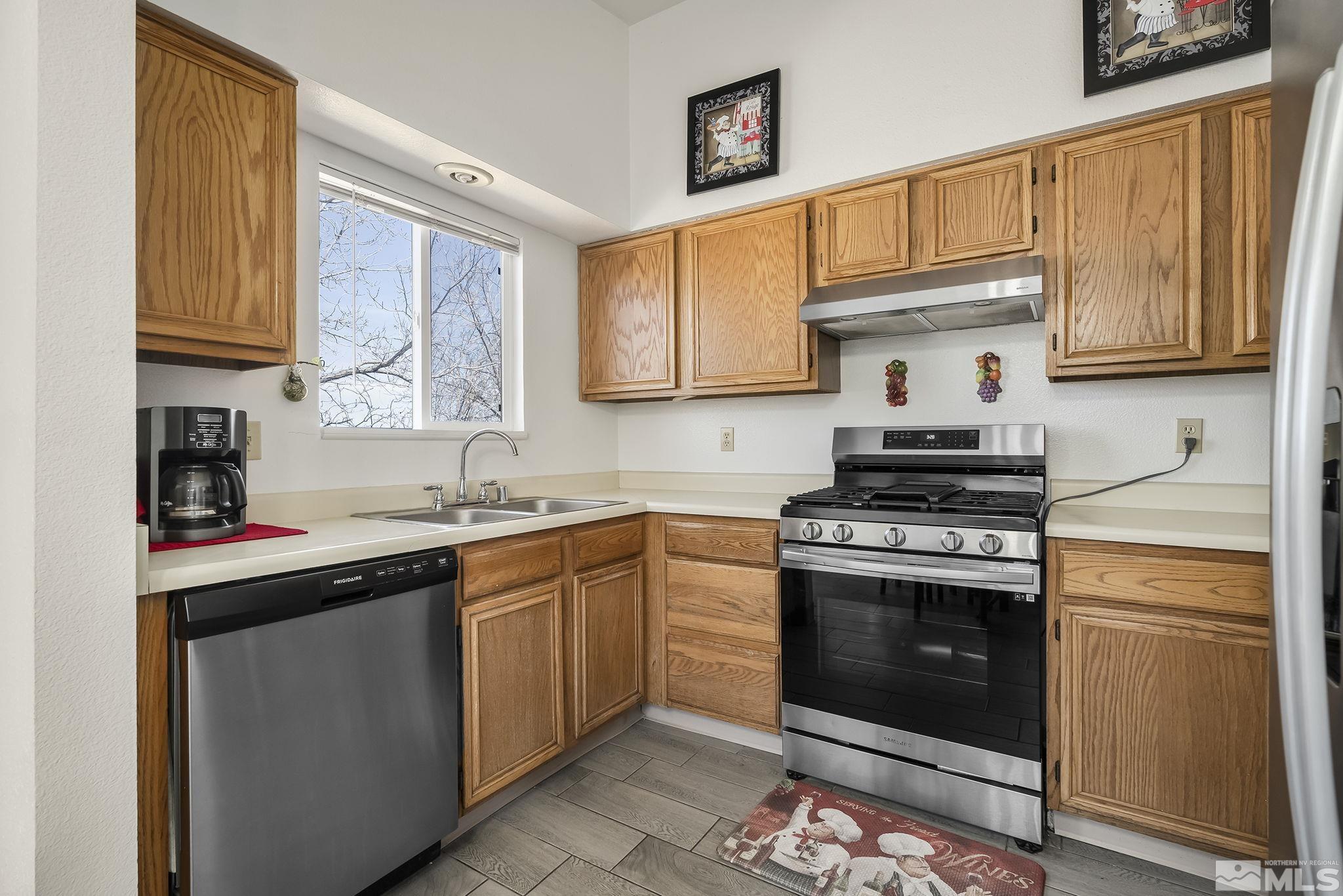 6955 Peppermint Drive