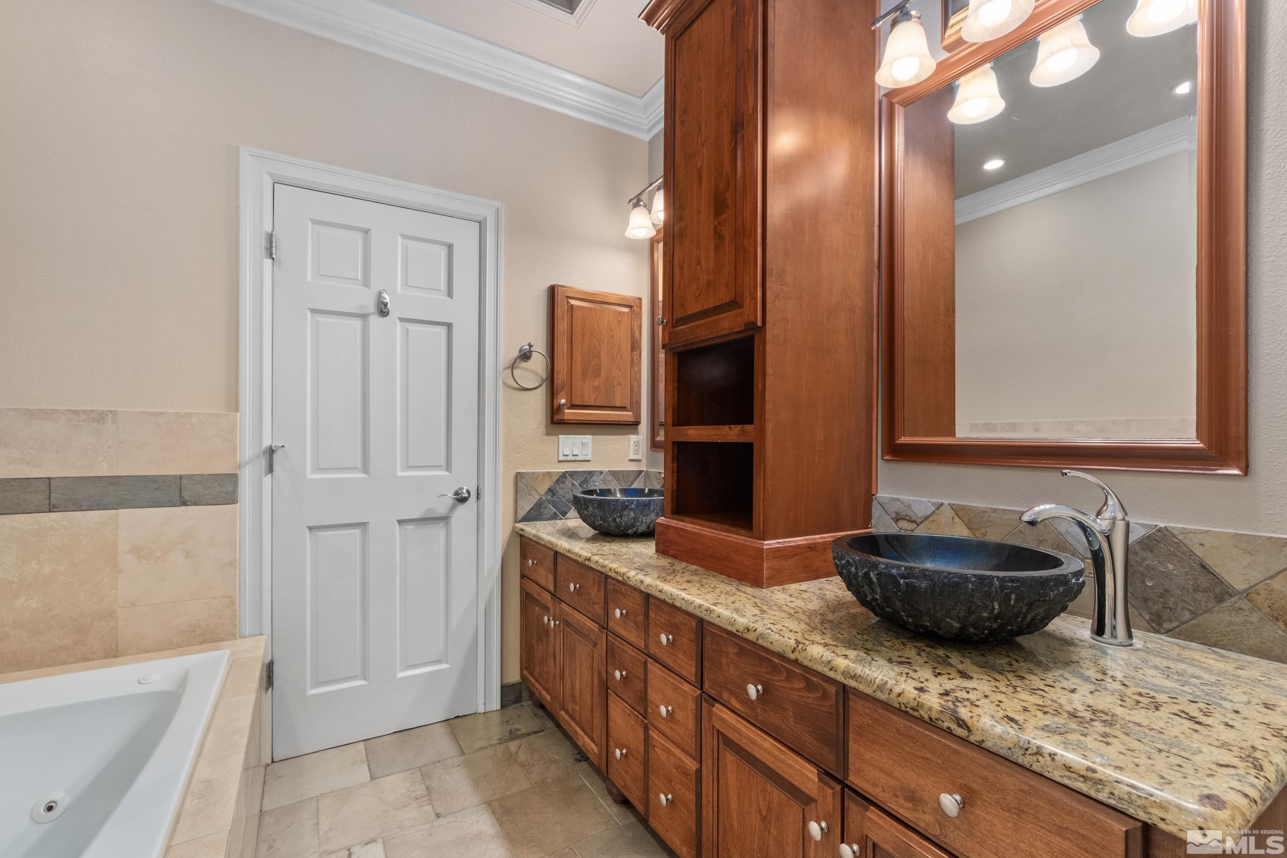 900 S Meadows Parkway, #5421