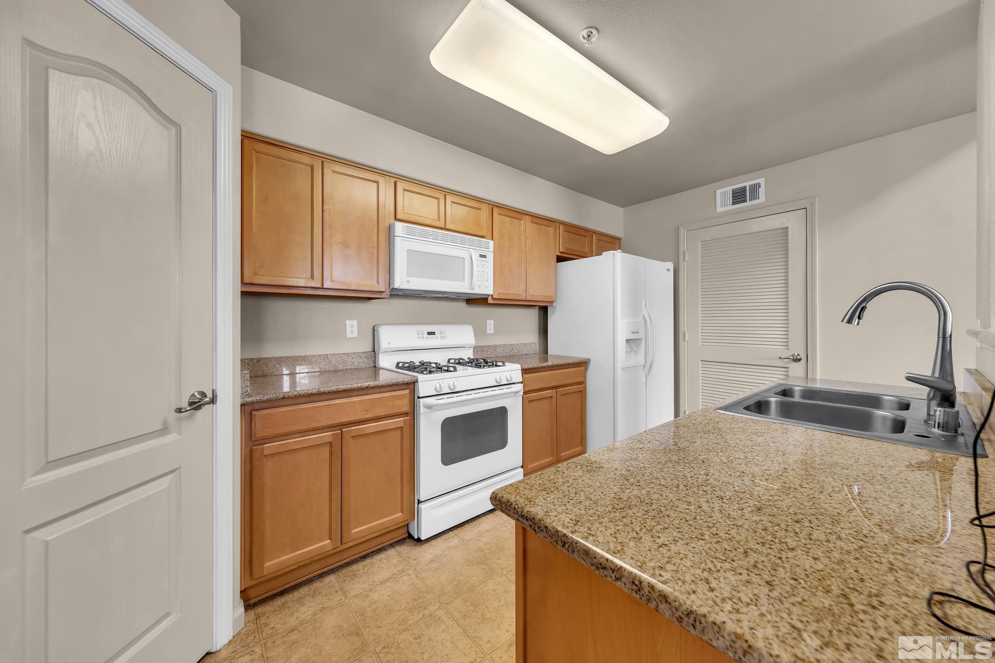 17000 Wedge PKWY Unit: 1722
