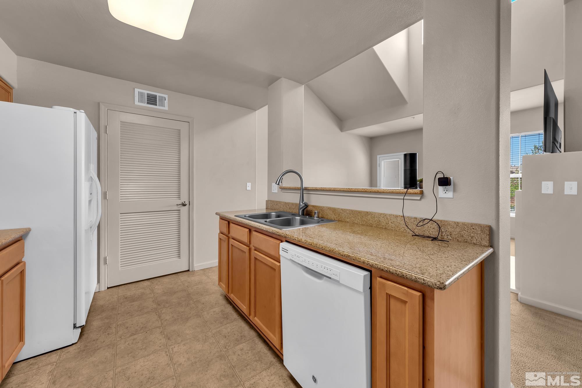 17000 Wedge PKWY Unit: 1722