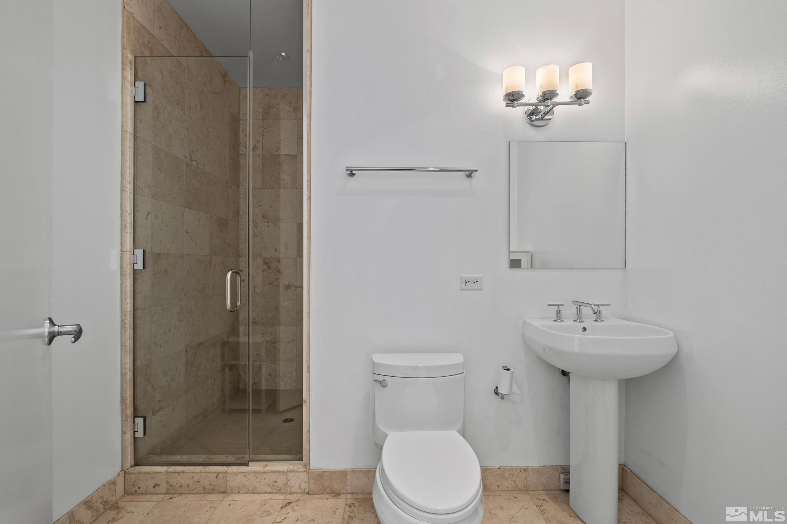 255 N Sierra Street, 2302