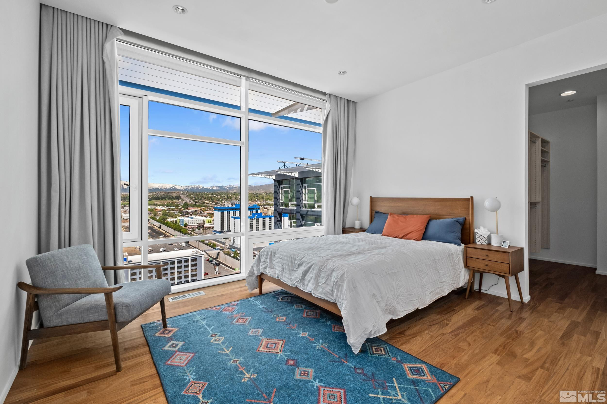 255 N Sierra Street, 2302