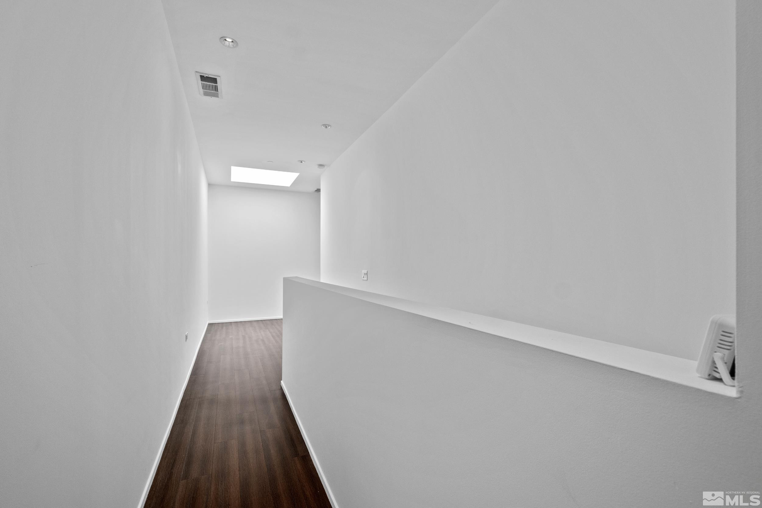 255 N Sierra Street, 2302