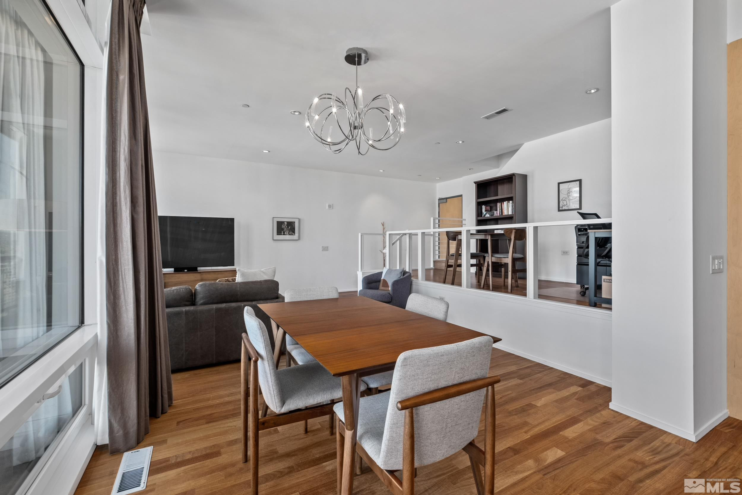 255 N Sierra Street, 2302