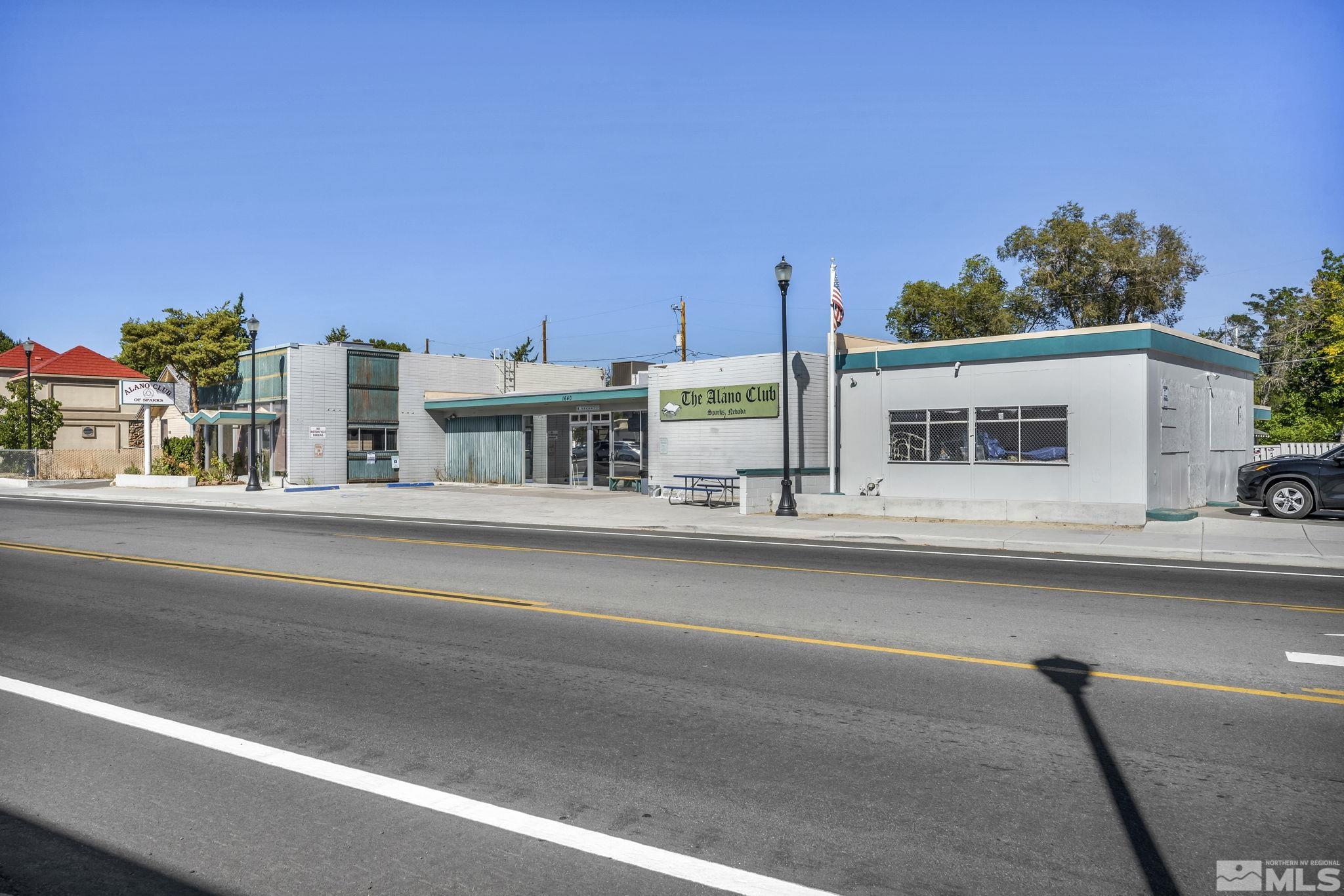 1640 & 1600 Prater Way