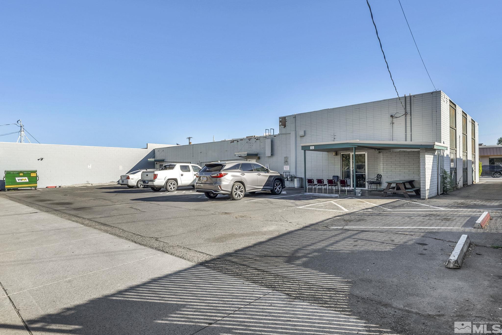 1640 & 1600 Prater Way