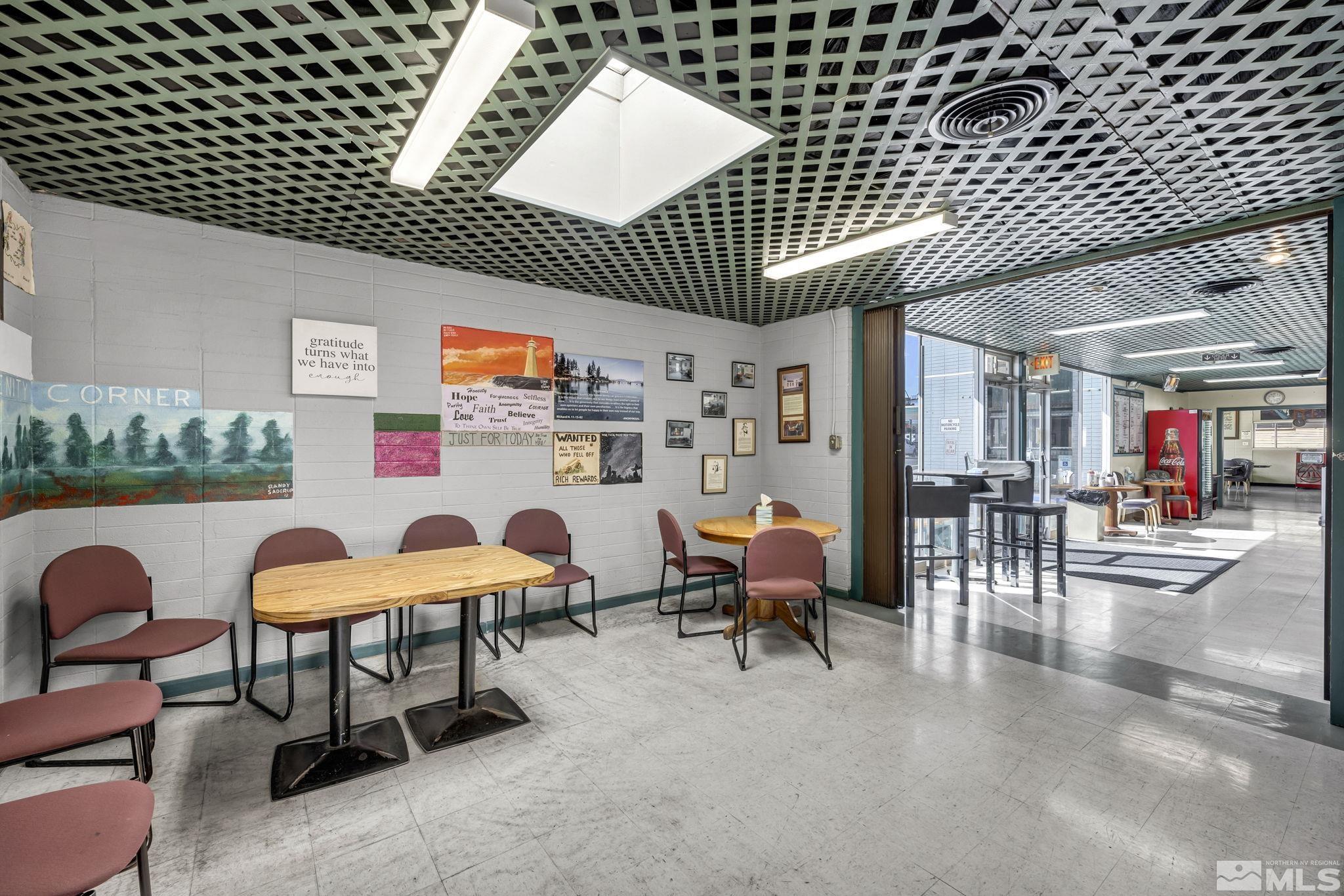 1640 & 1600 Prater Way