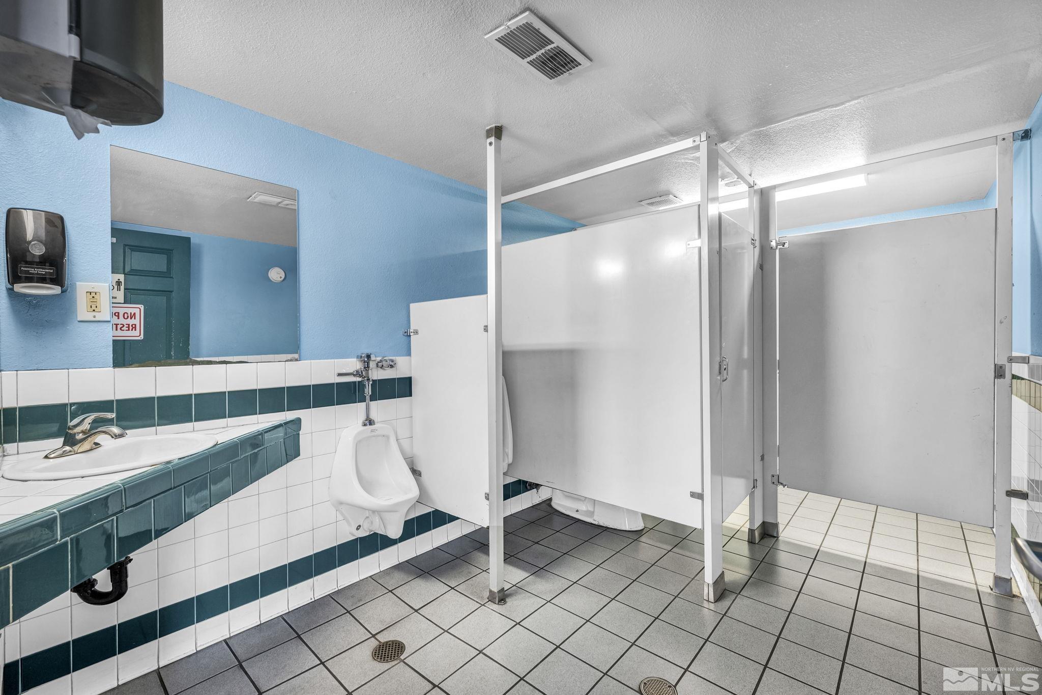 1640 & 1600 Prater Way