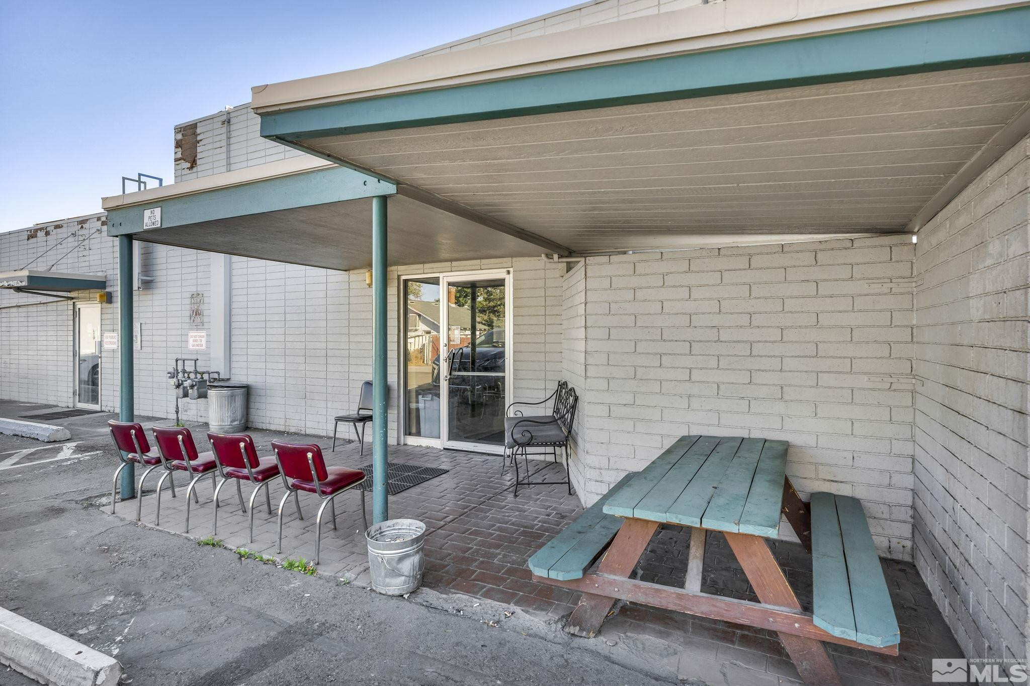 1640 & 1600 Prater Way