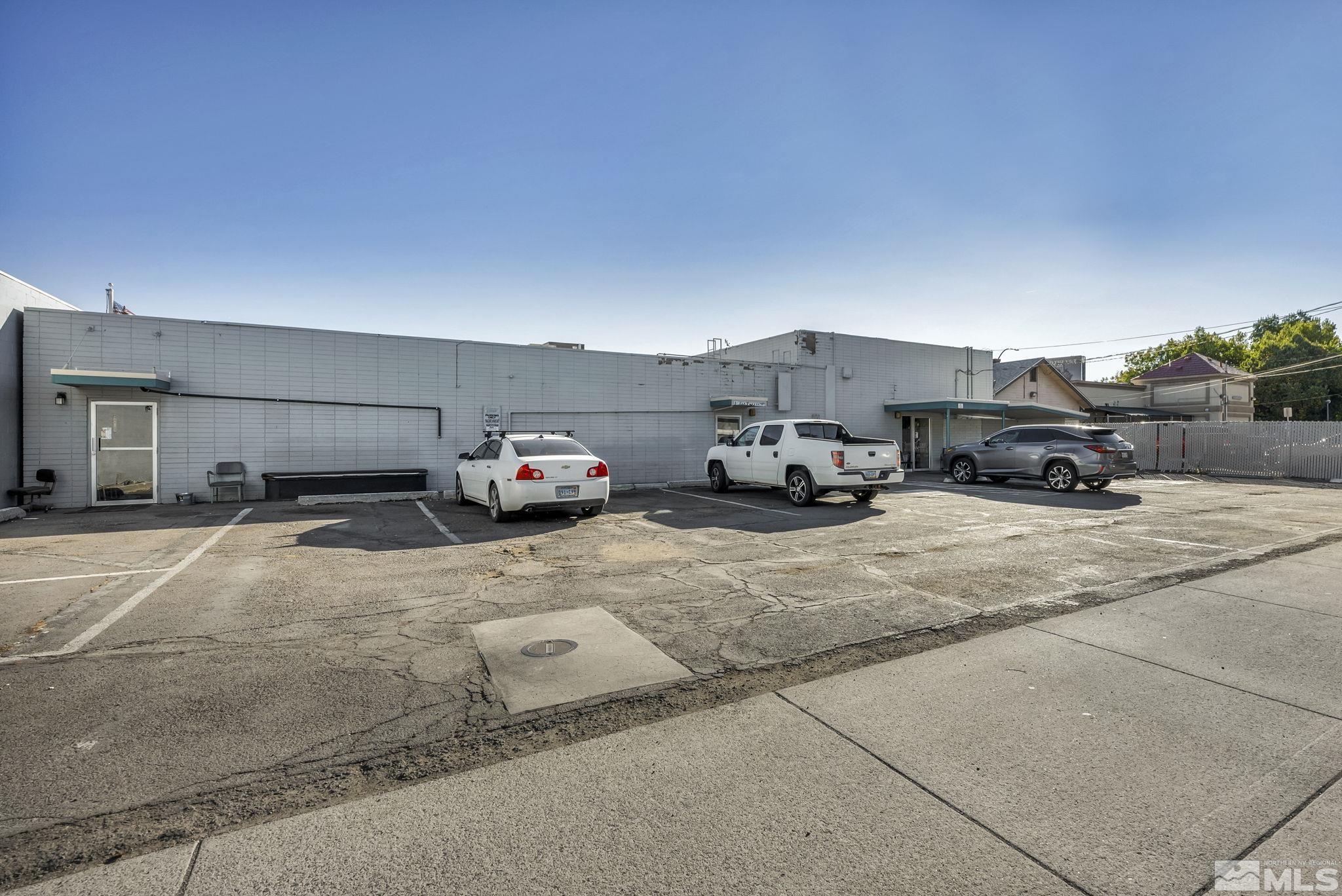 1640 & 1600 Prater Way