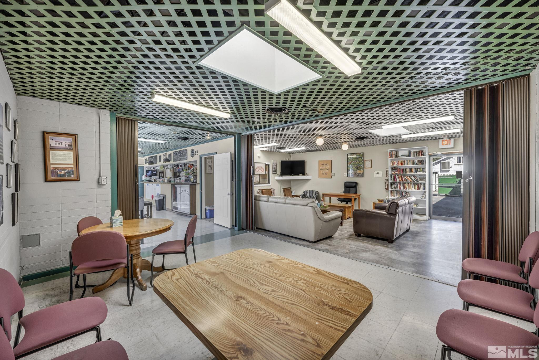 1640 & 1600 Prater Way