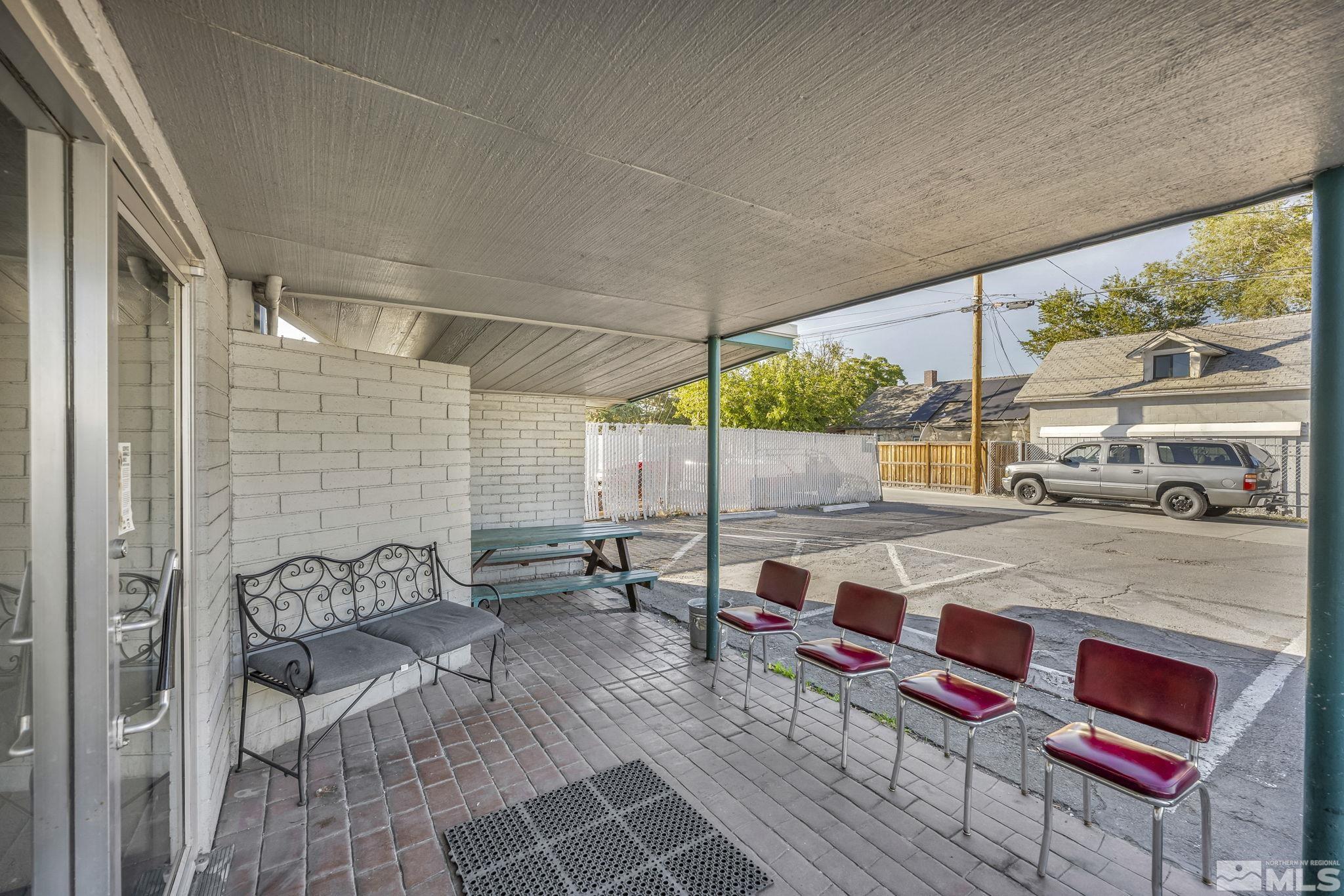 1640 & 1600 Prater Way