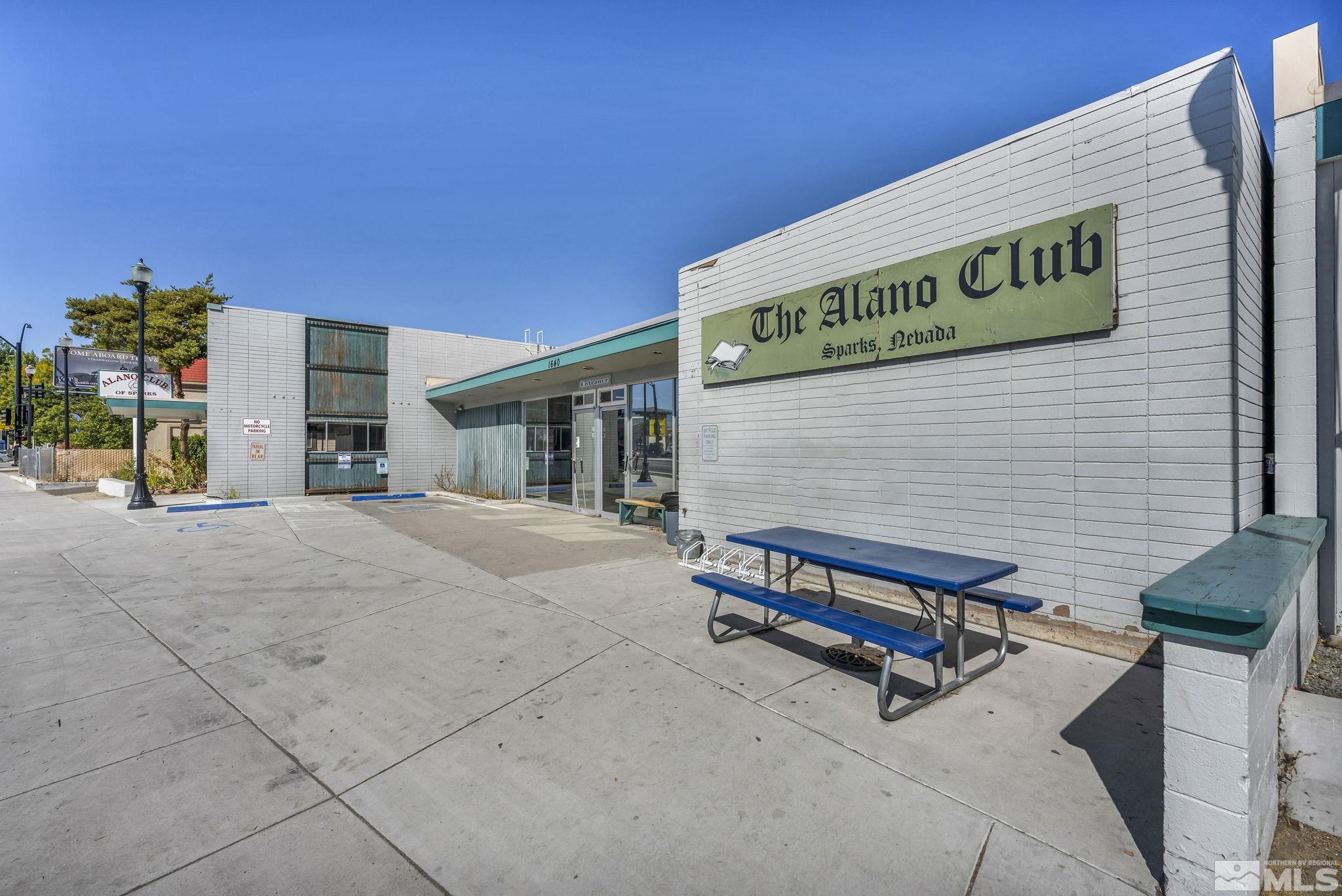 1640 & 1600 Prater Way