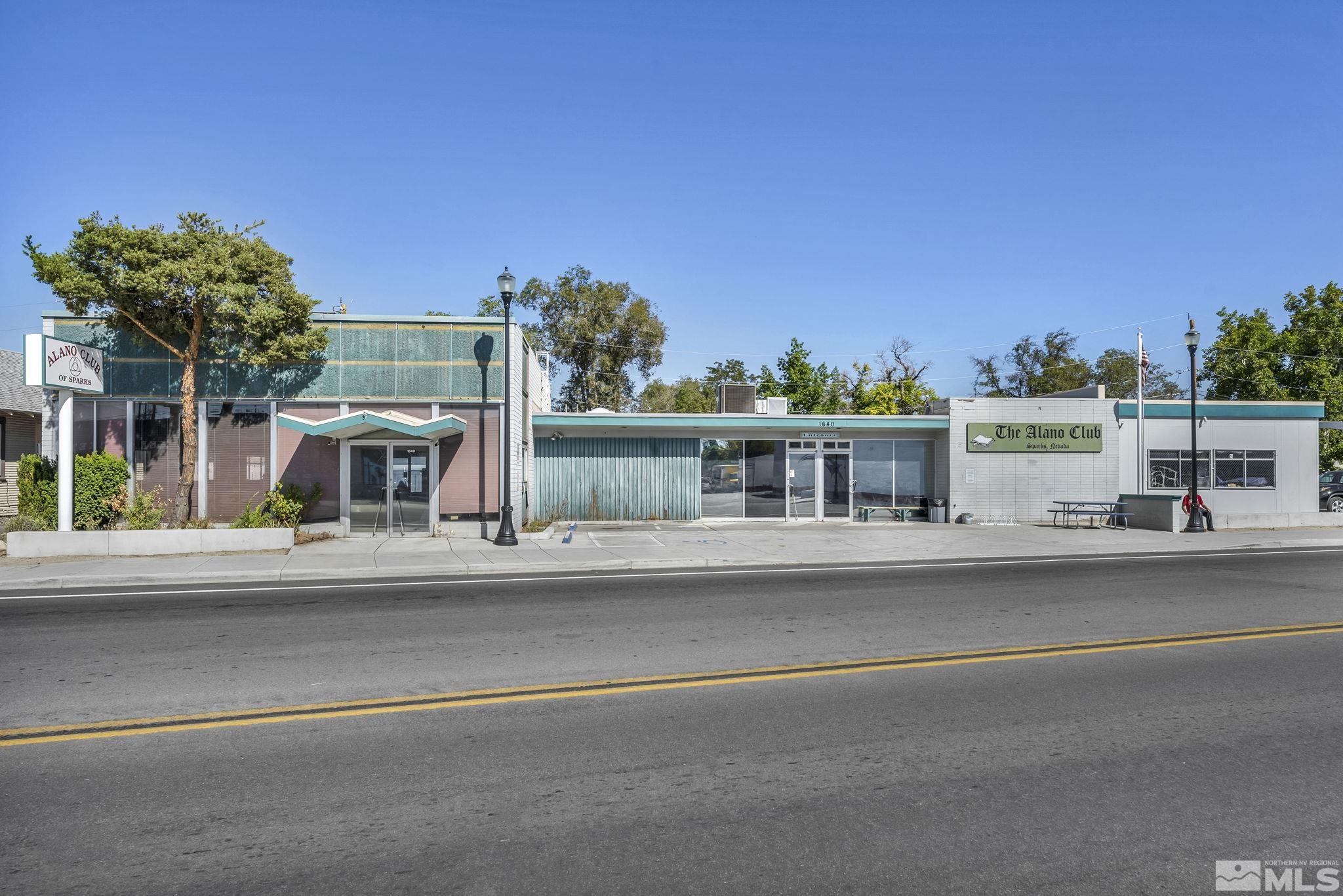 1640 & 1600 Prater Way