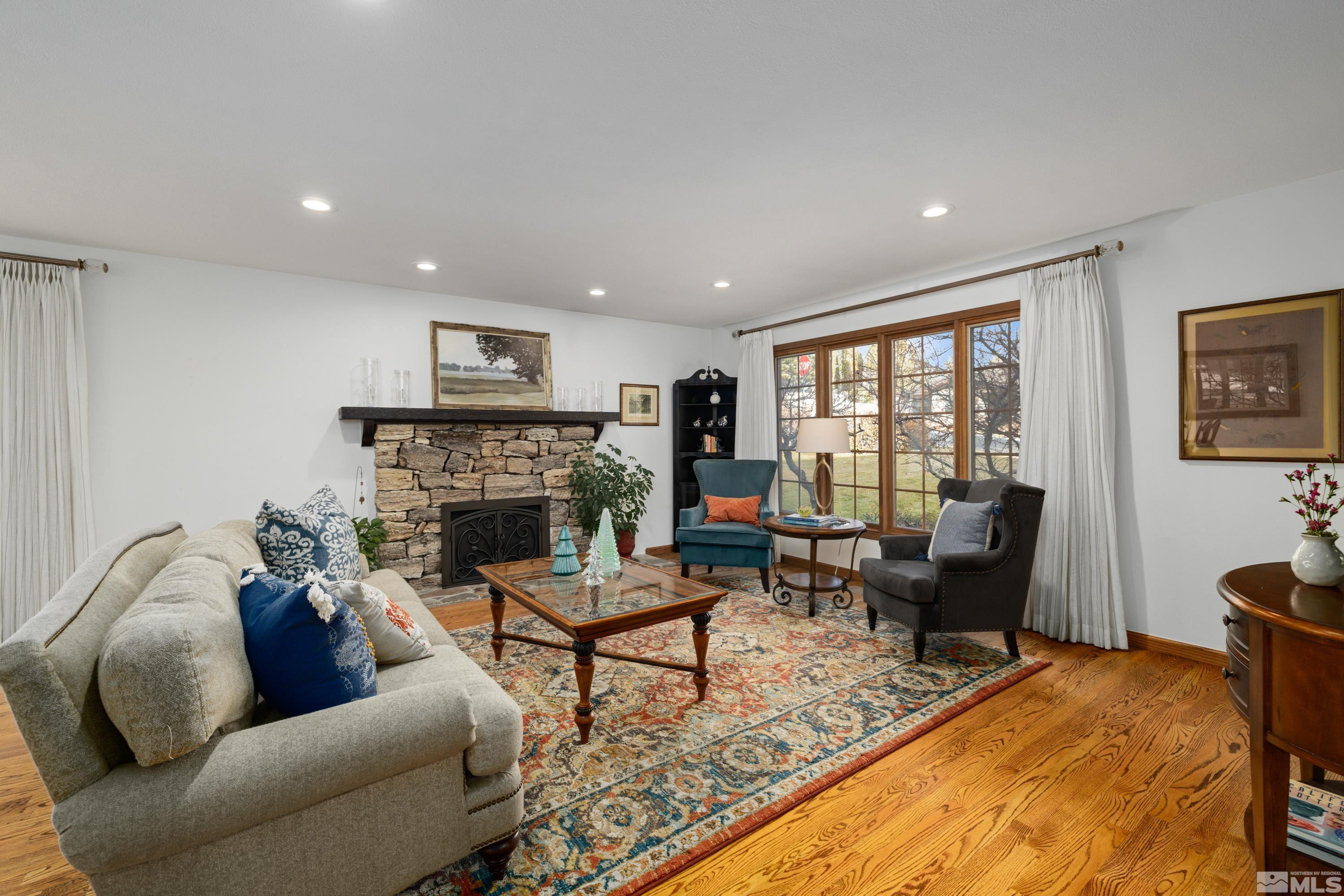 2840 Monterey Drive, ---