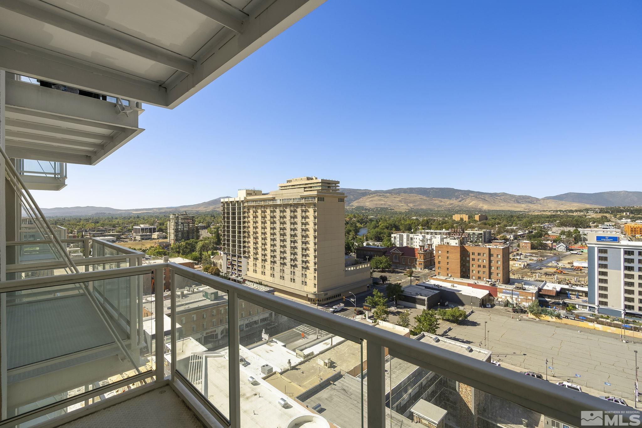 255 N Sierra Street, 1601