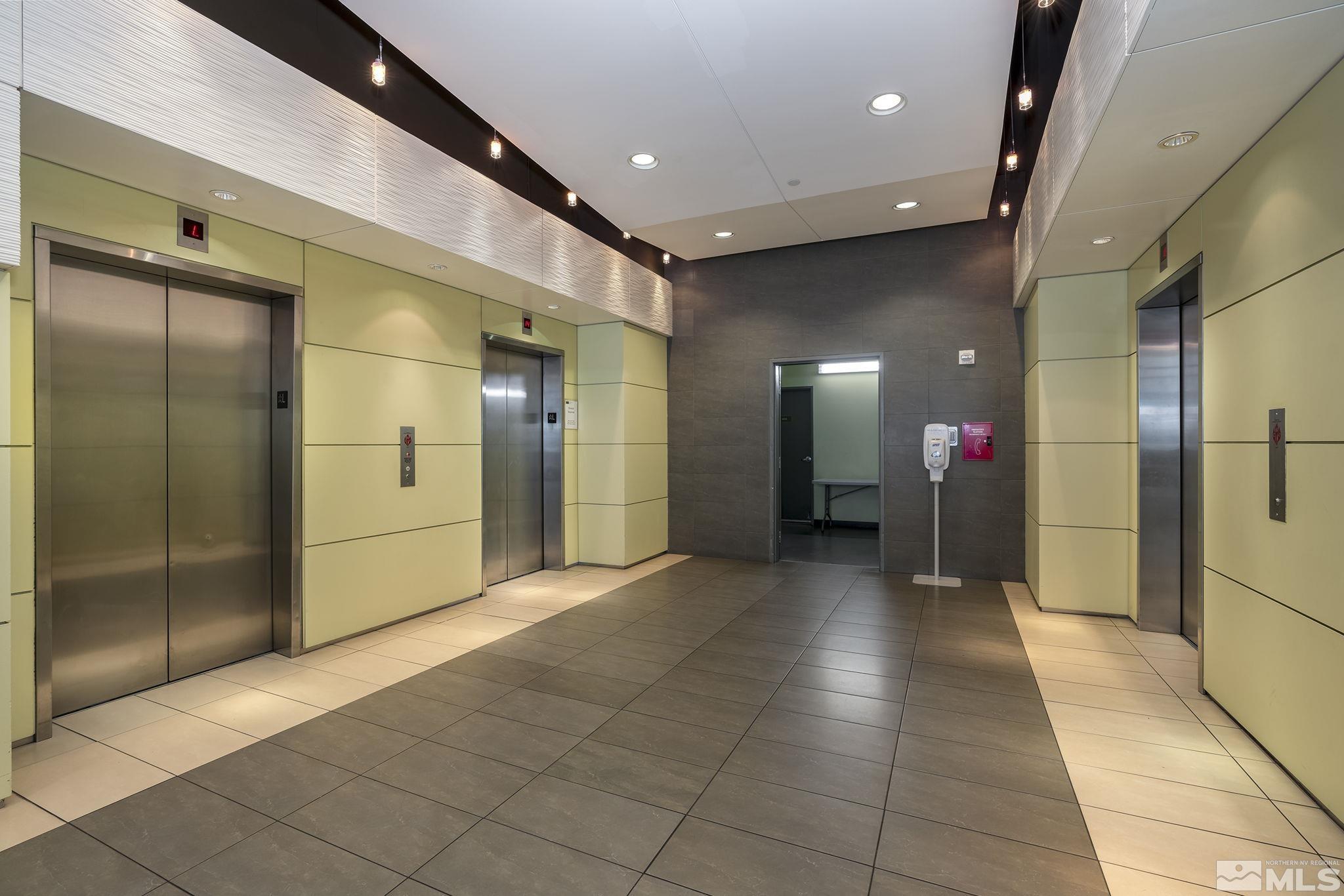 255 N Sierra Street, 1601