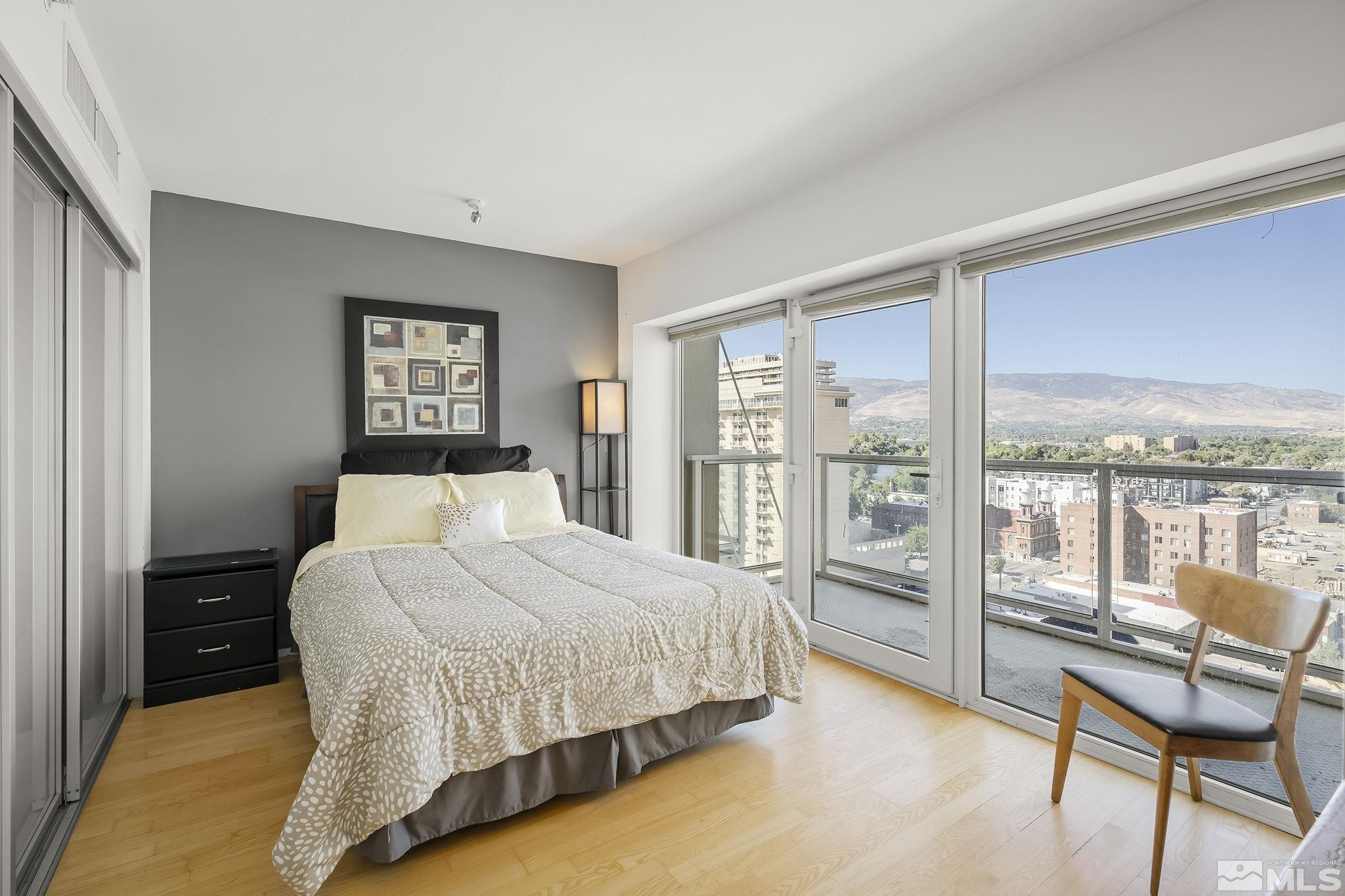 255 N Sierra Street, 1601