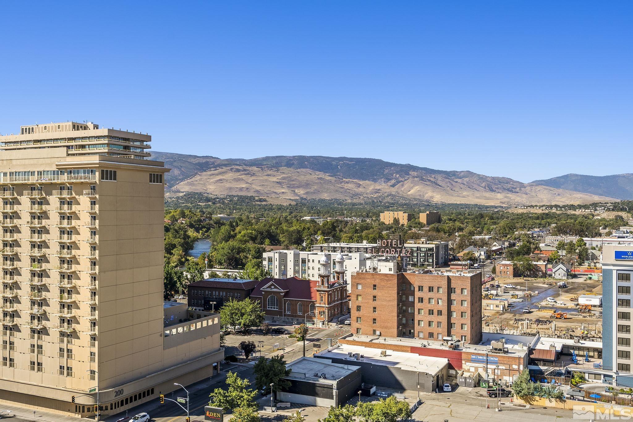 255 N Sierra Street, 1601