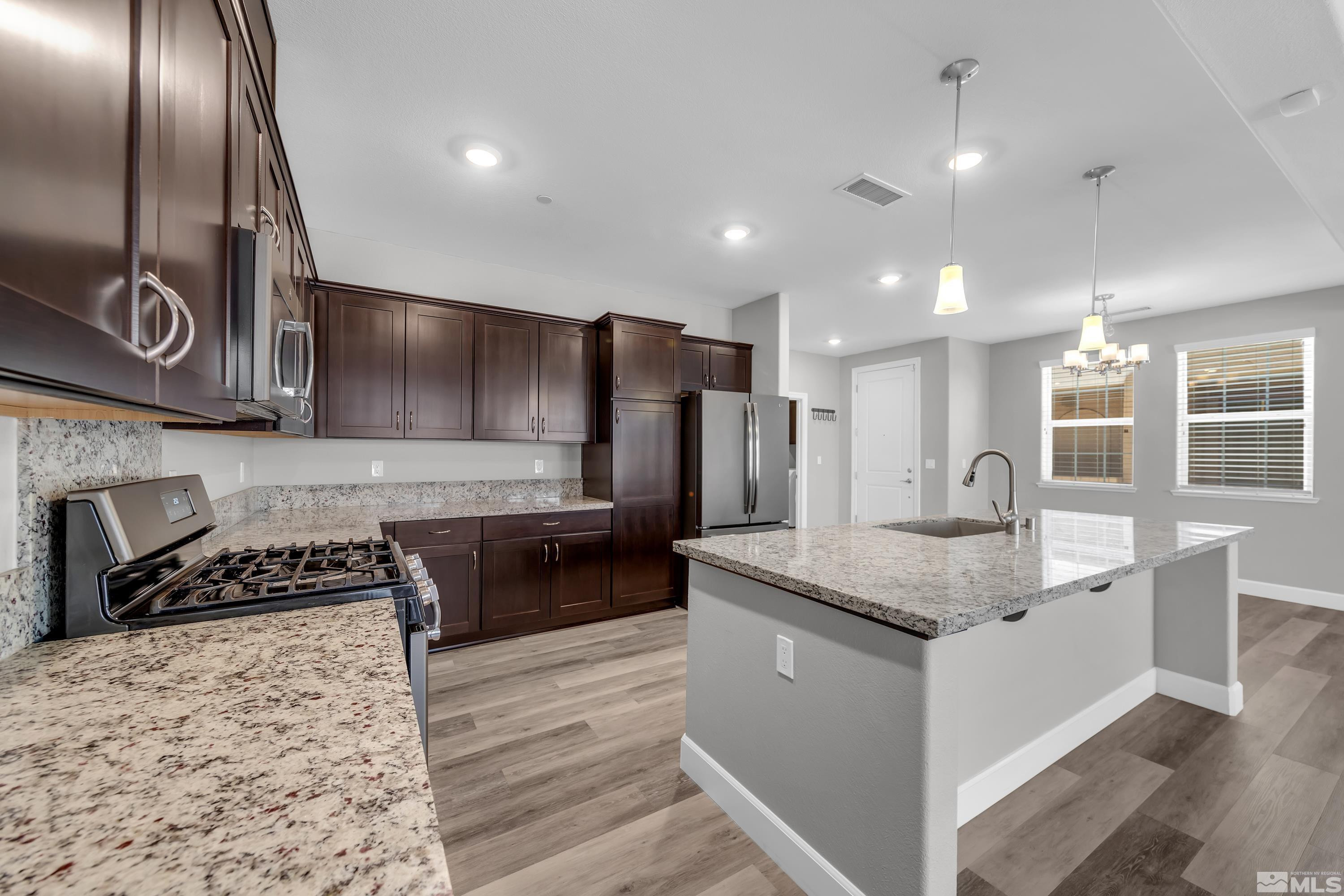 1925 Dark Horse Rd. Unit: C