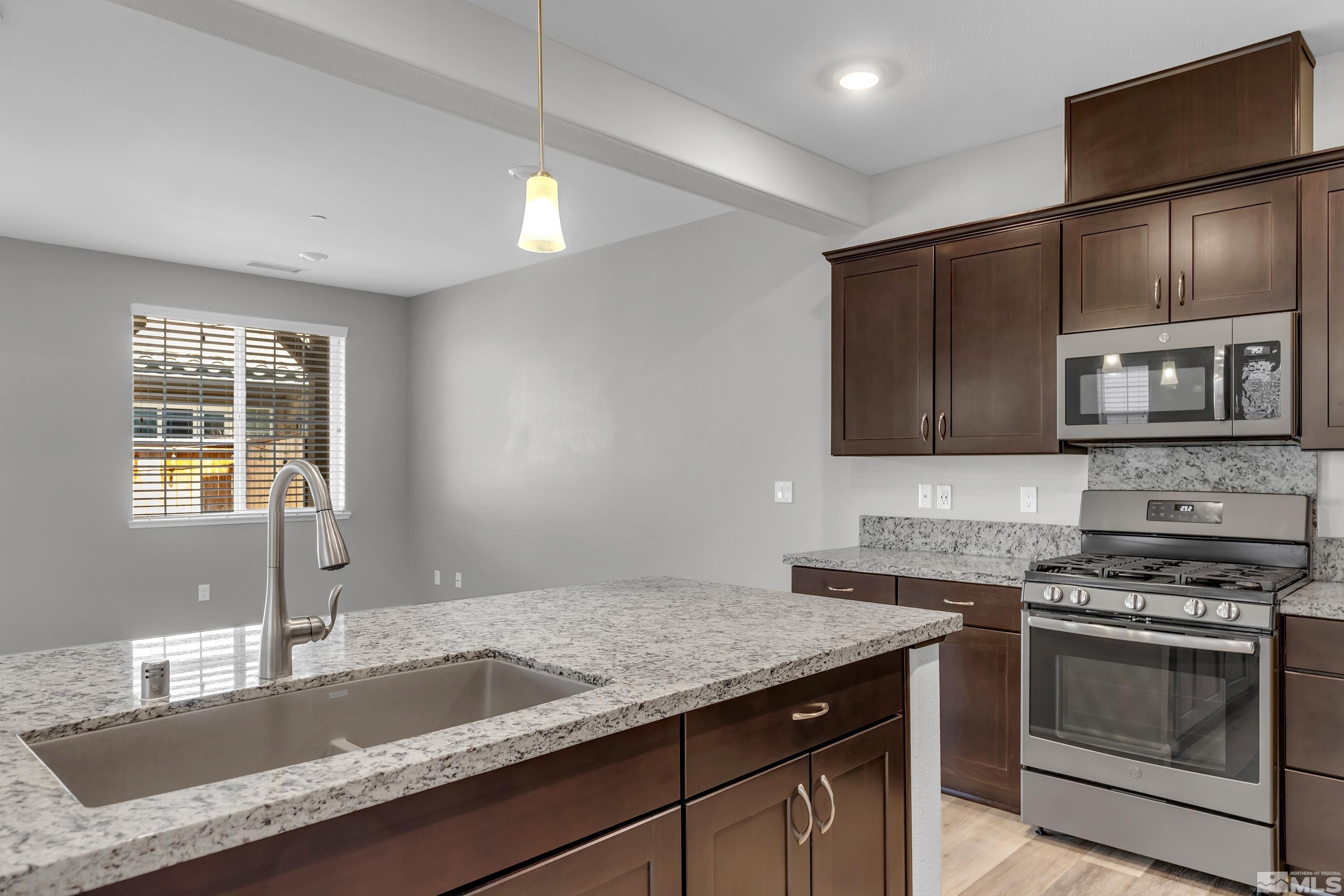 1925 Dark Horse Rd. Unit: C