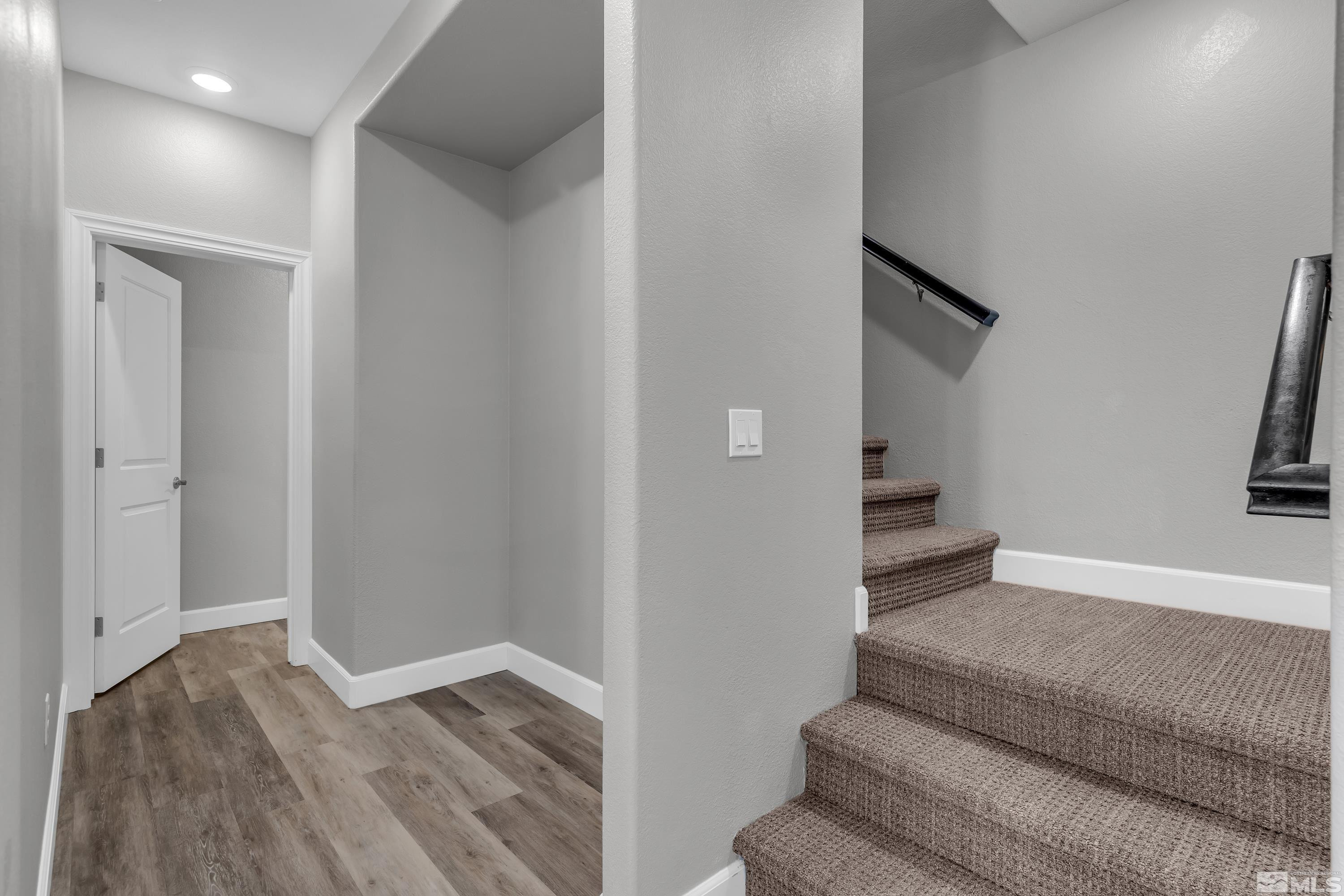 1925 Dark Horse Rd. Unit: C