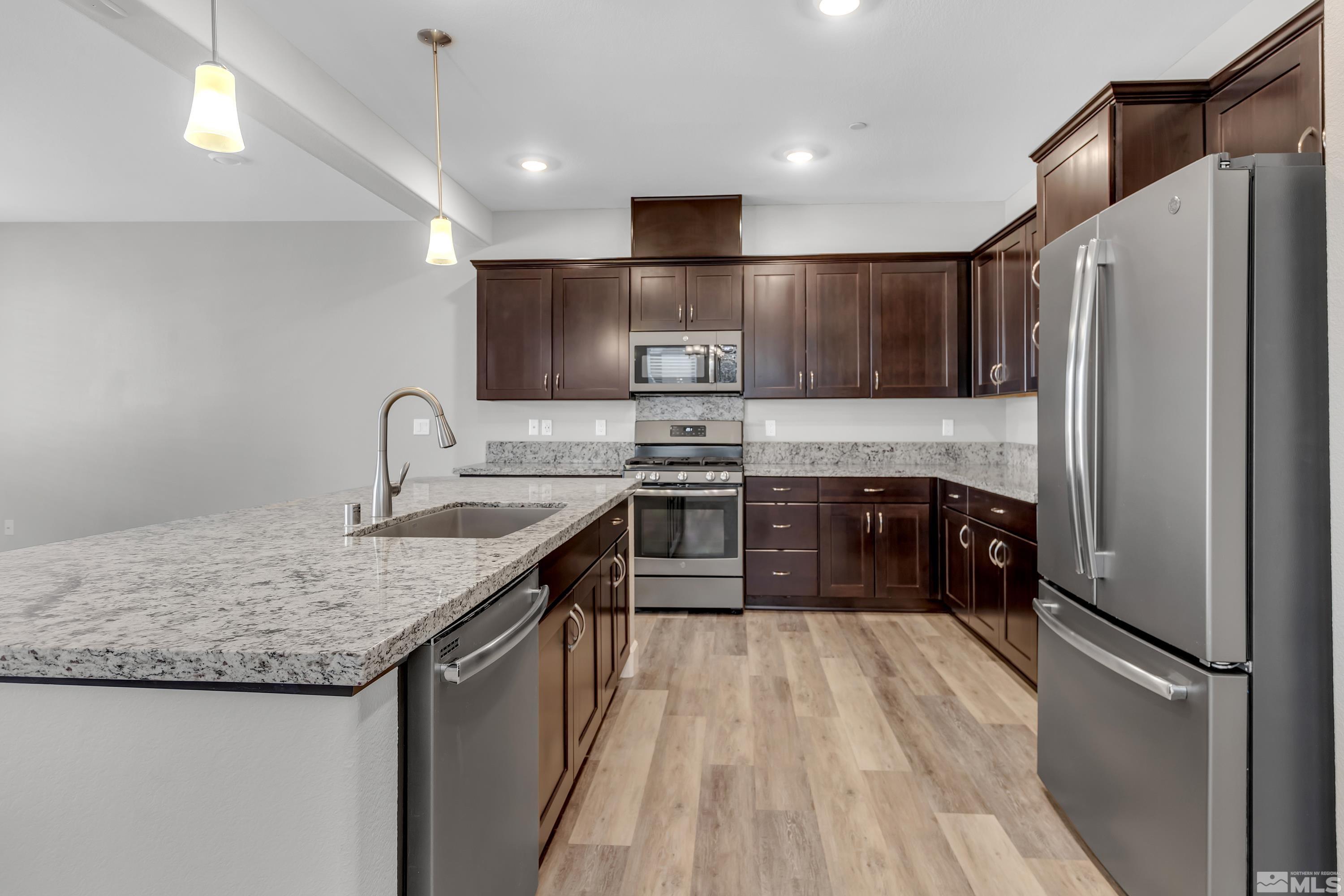 1925 Dark Horse Rd. Unit: C