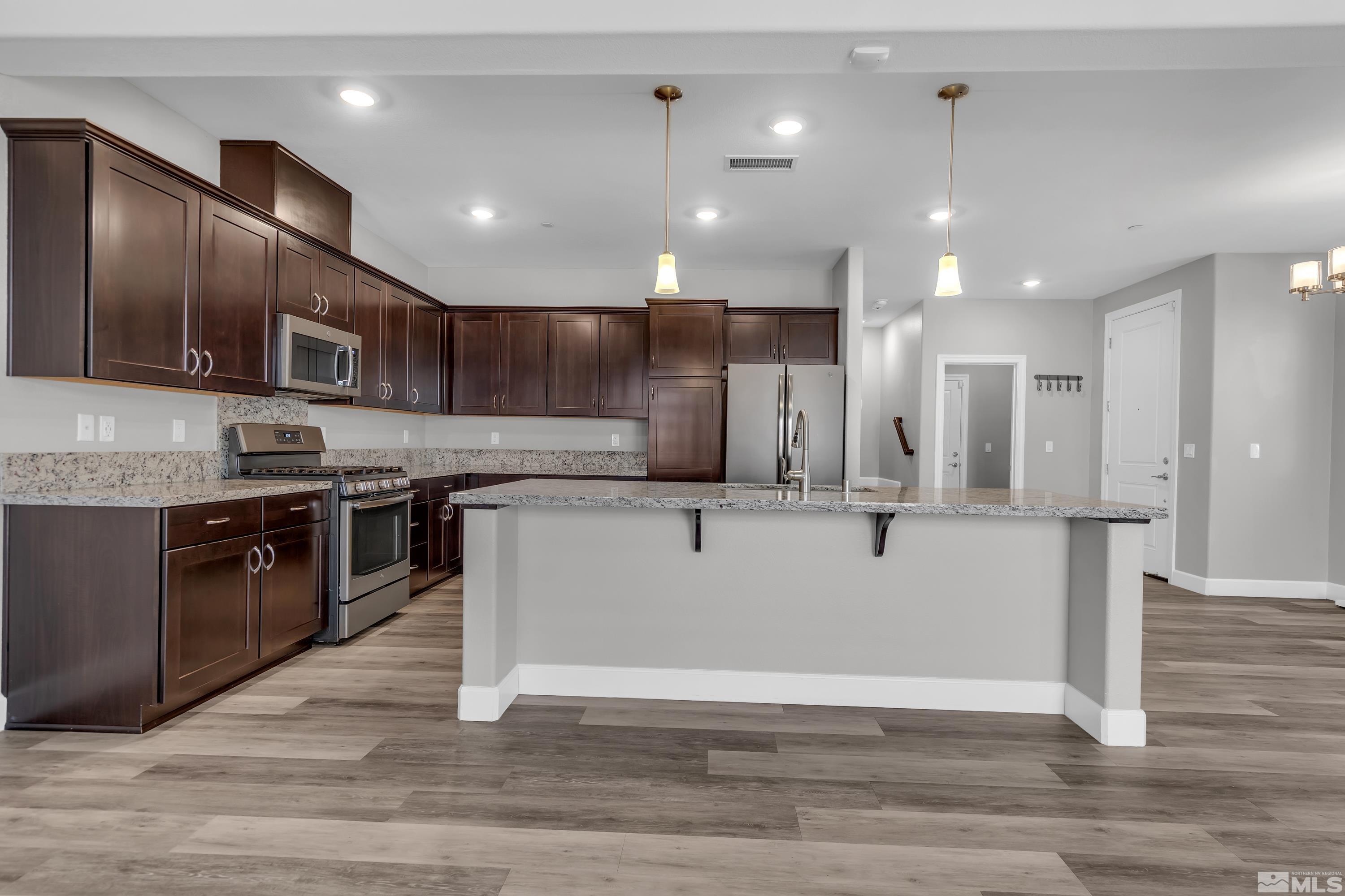 1925 Dark Horse Rd. Unit: C