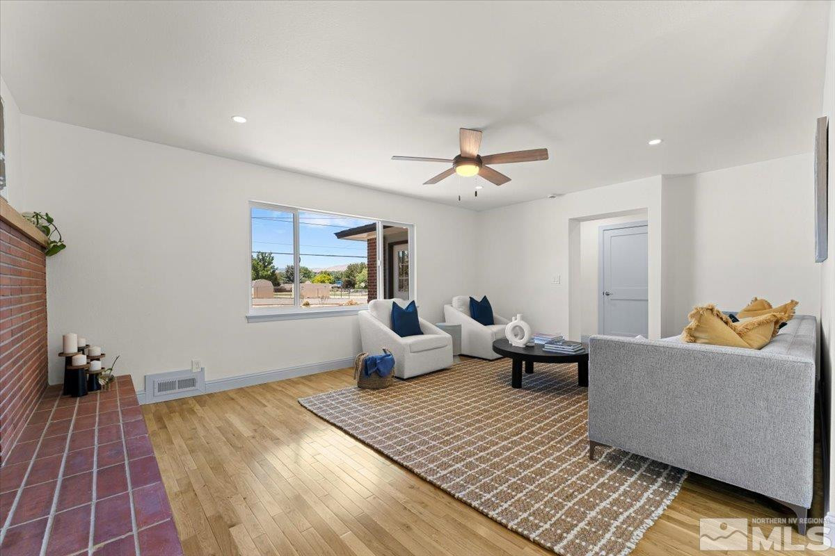 860 Hunter Lake Drive