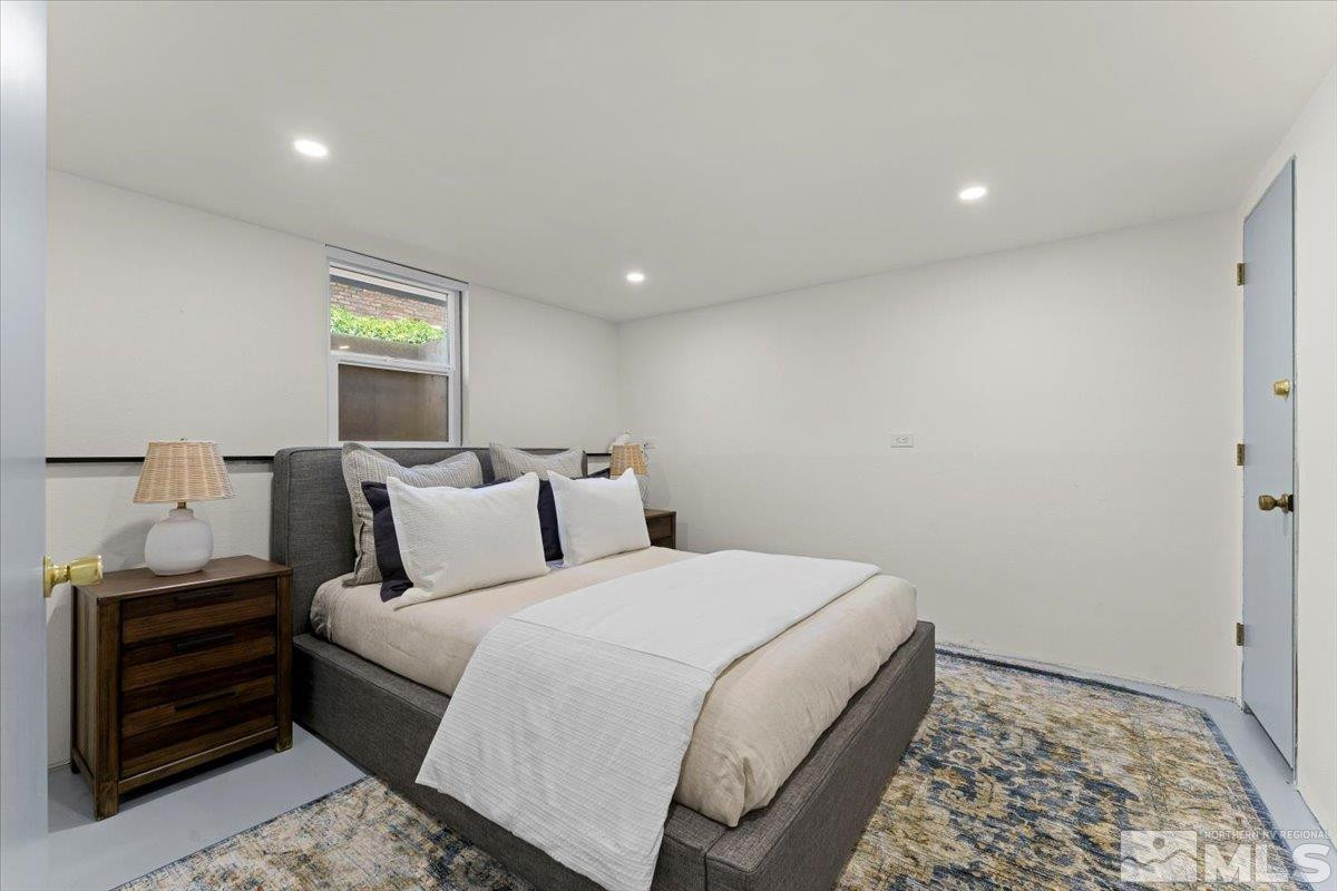 860 Hunter Lake Drive