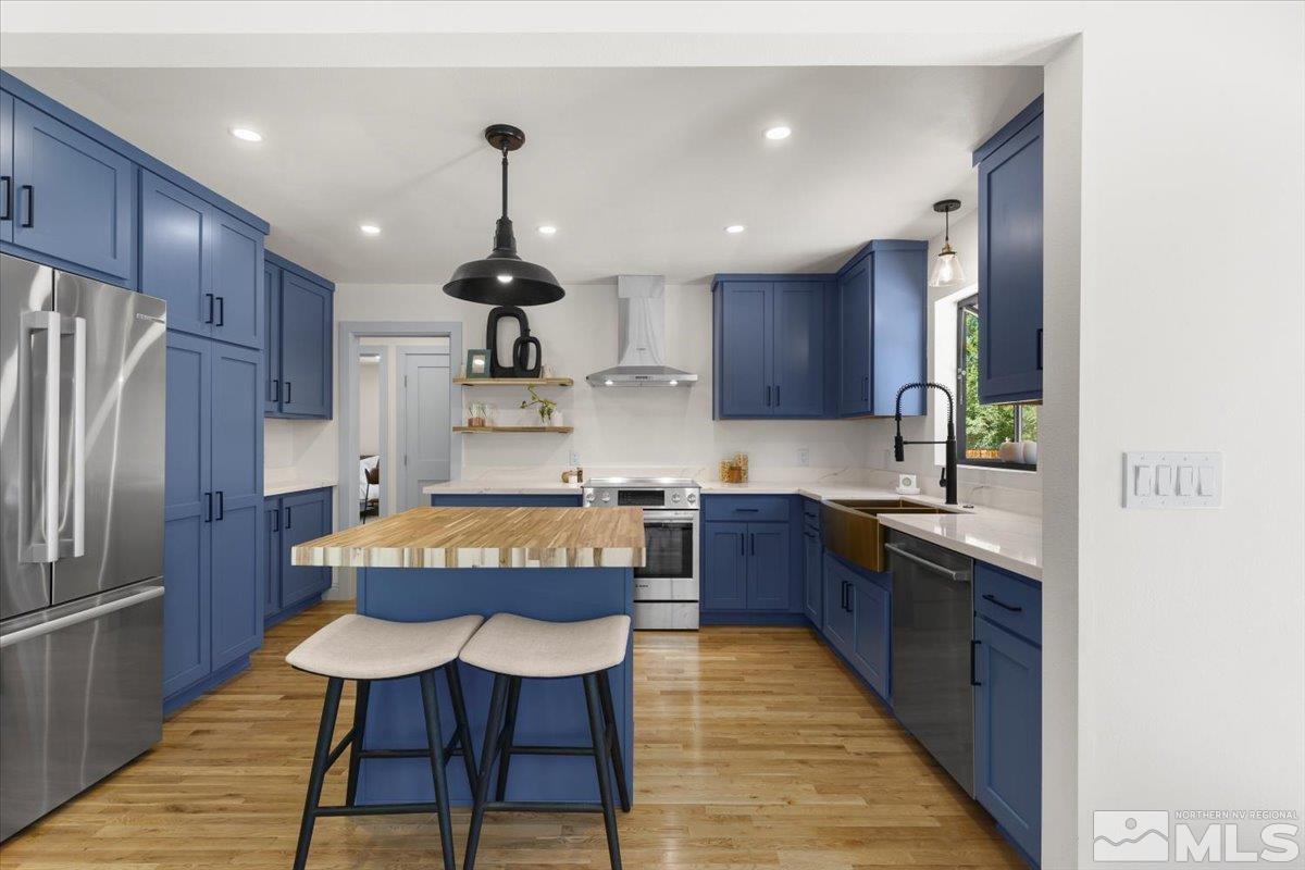 860 Hunter Lake Drive