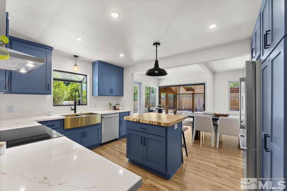 860 Hunter Lake Drive