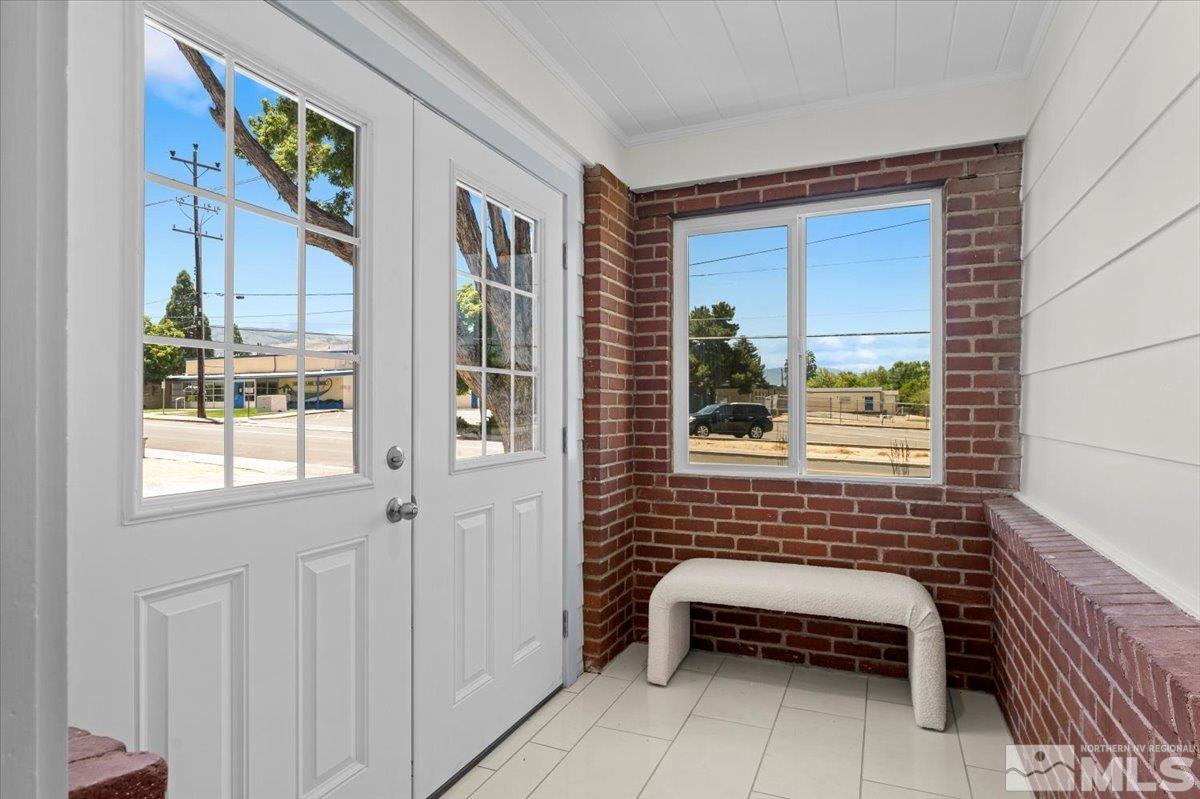 860 Hunter Lake Drive