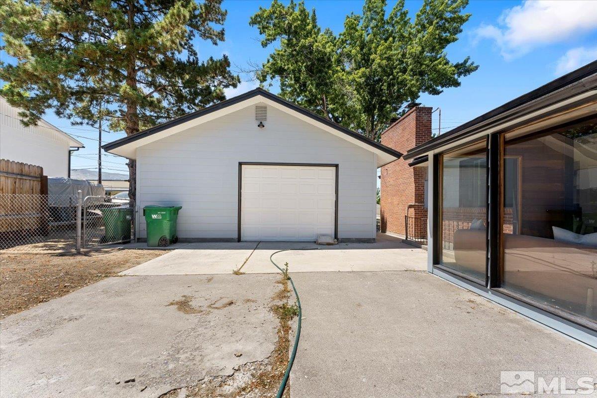 860 Hunter Lake Drive