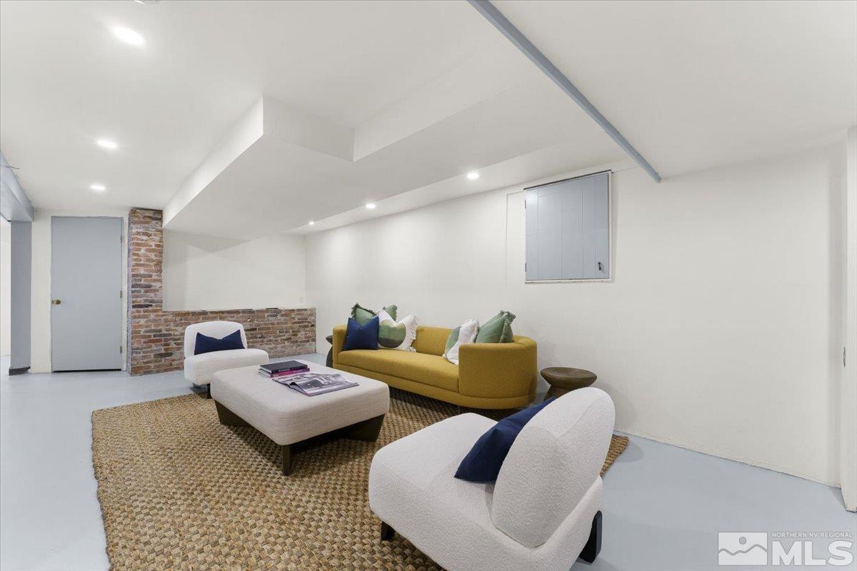 860 Hunter Lake Drive