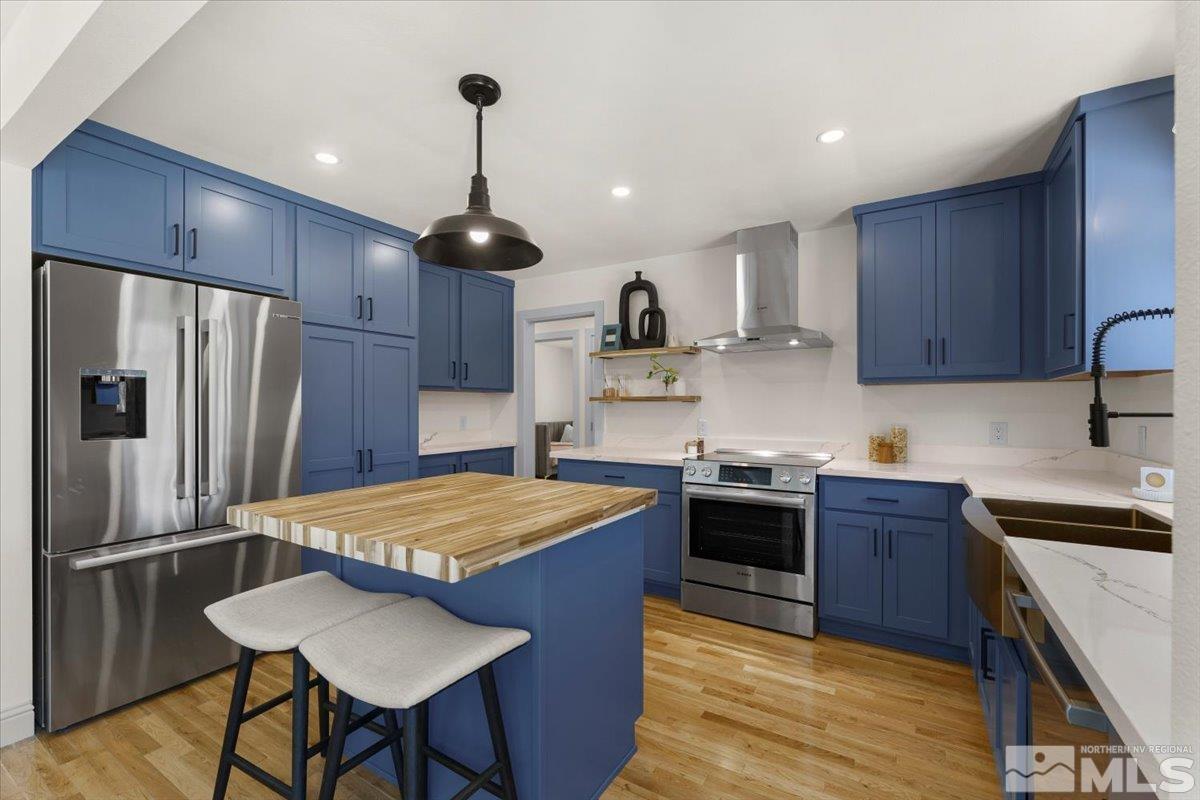 860 Hunter Lake Drive