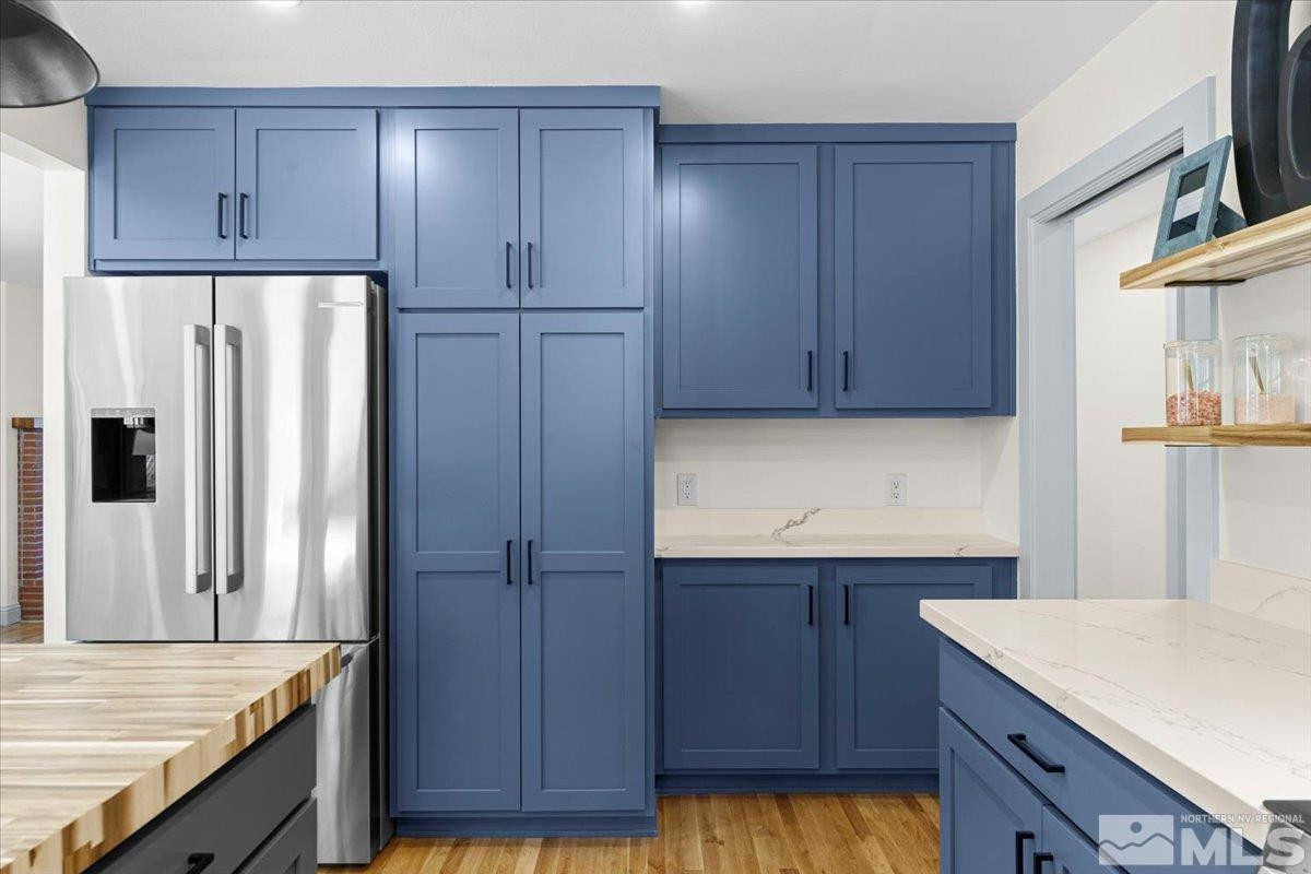 860 Hunter Lake Drive