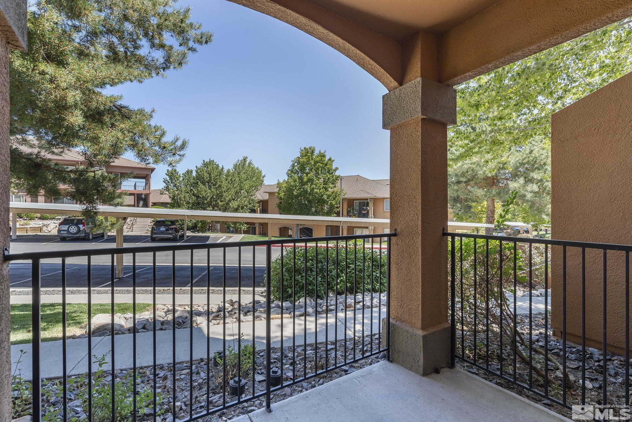 6850 Sharlands Ave Unit: 1098