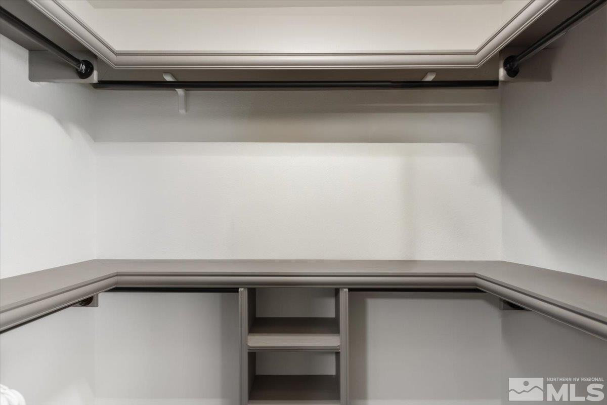 921 S University Park Loop