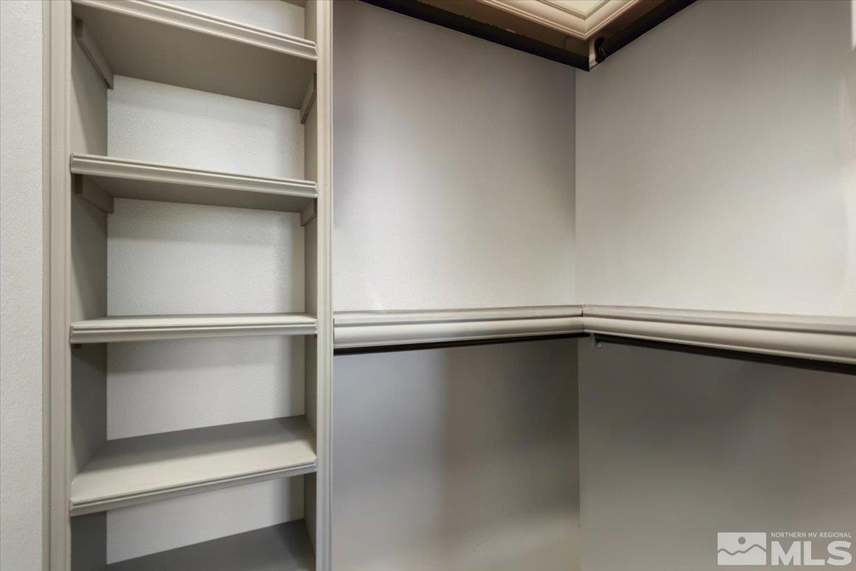 921 S University Park Loop